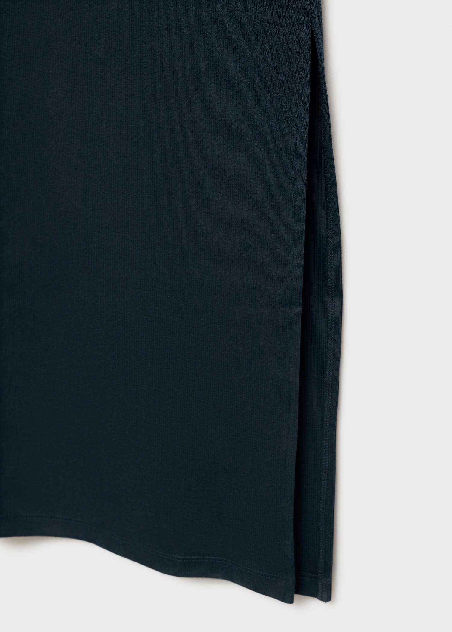 Midi-dress with teardrop neckline - Details of the article 0