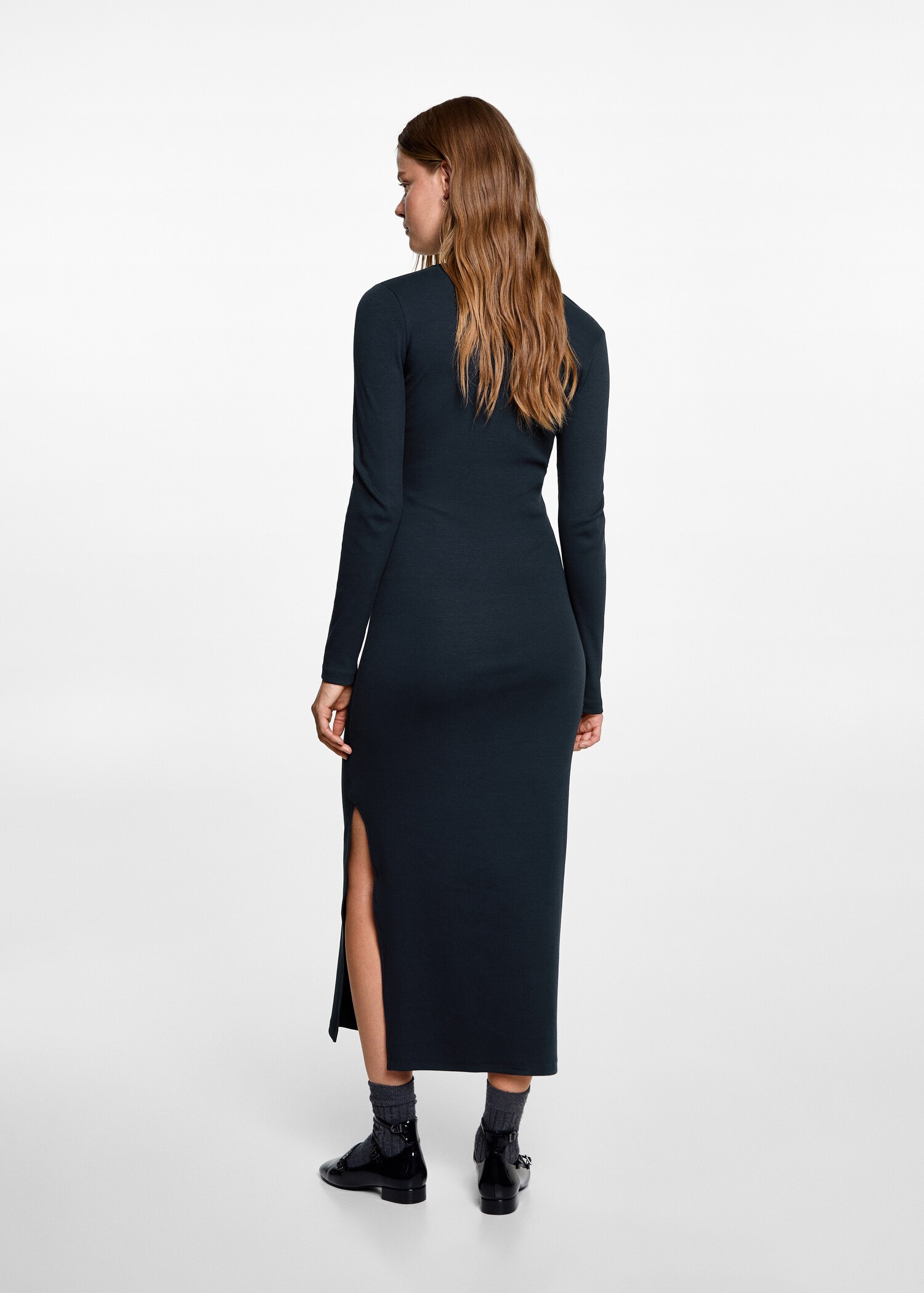 Midi-dress with teardrop neckline - Reverse of the article