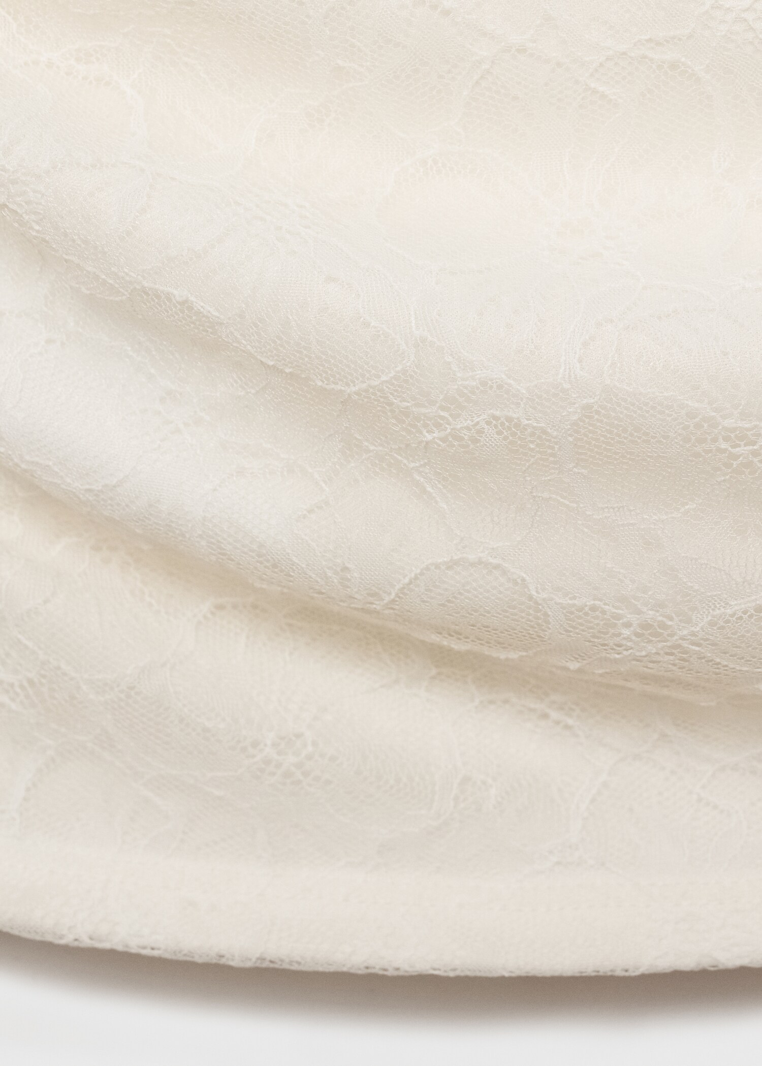 Off-the-shoulder lace t-shirt - Details of the article 0