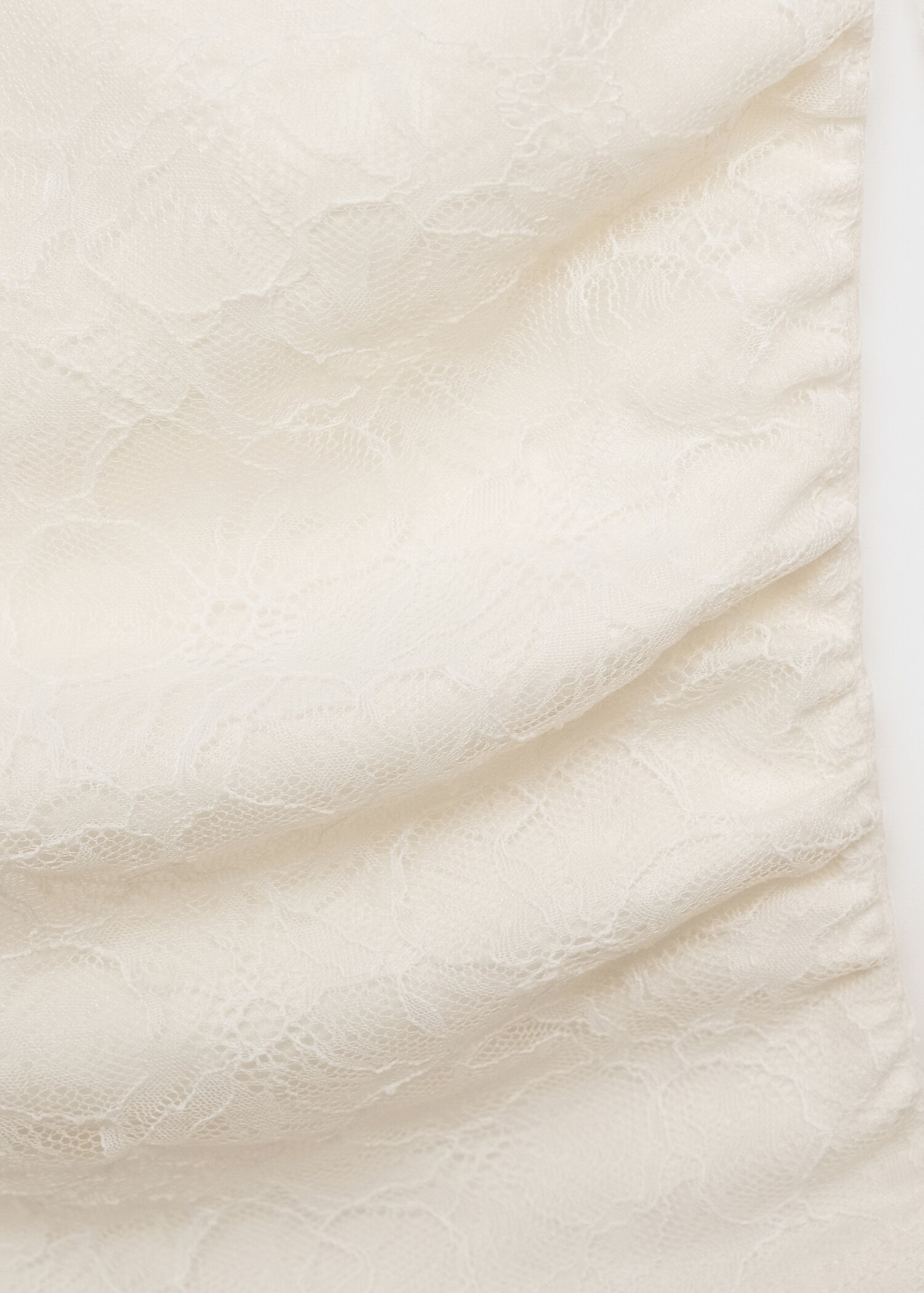 Off-the-shoulder lace t-shirt - Details of the article 8