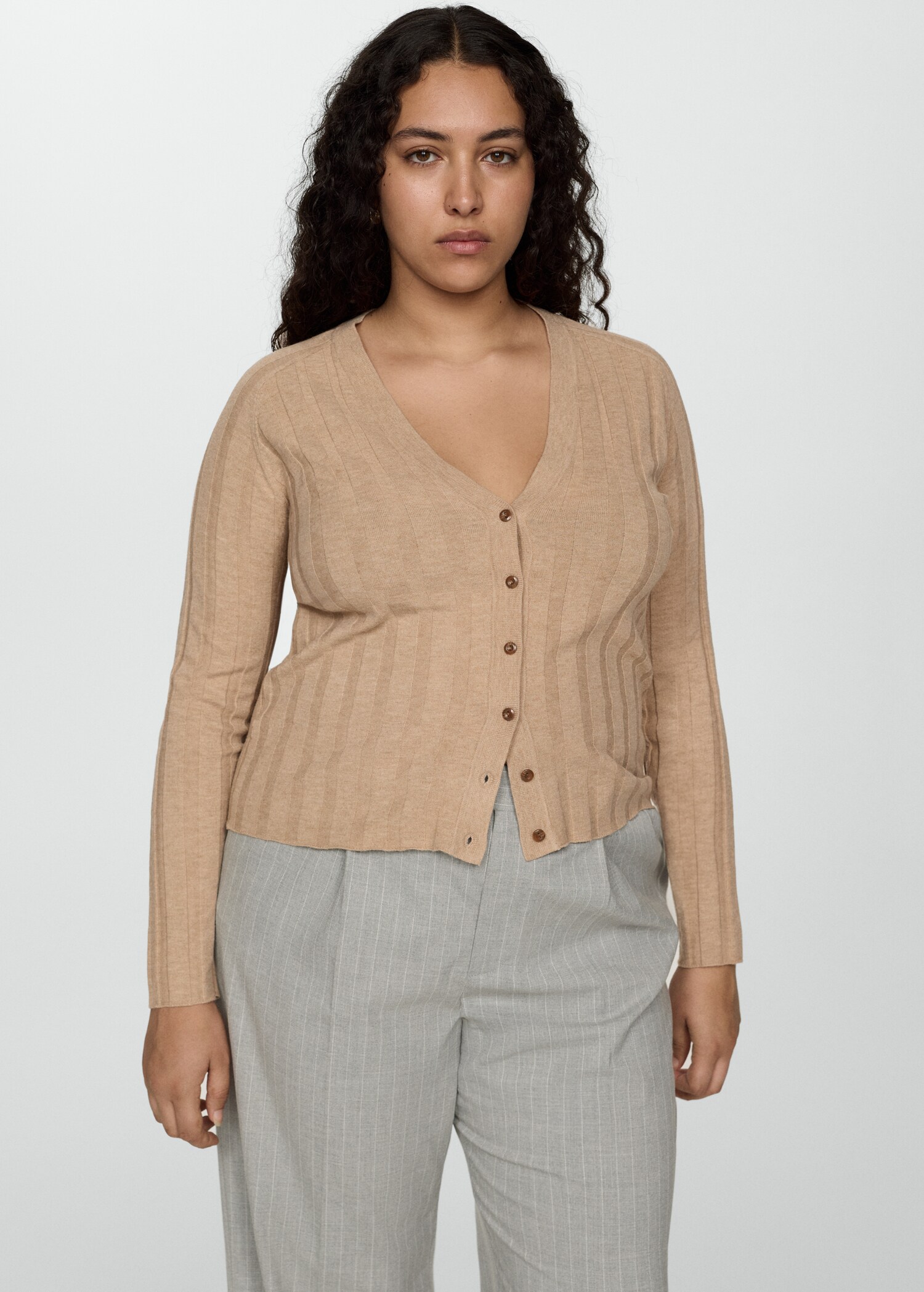 Button knit cardigan - Details of the article 5