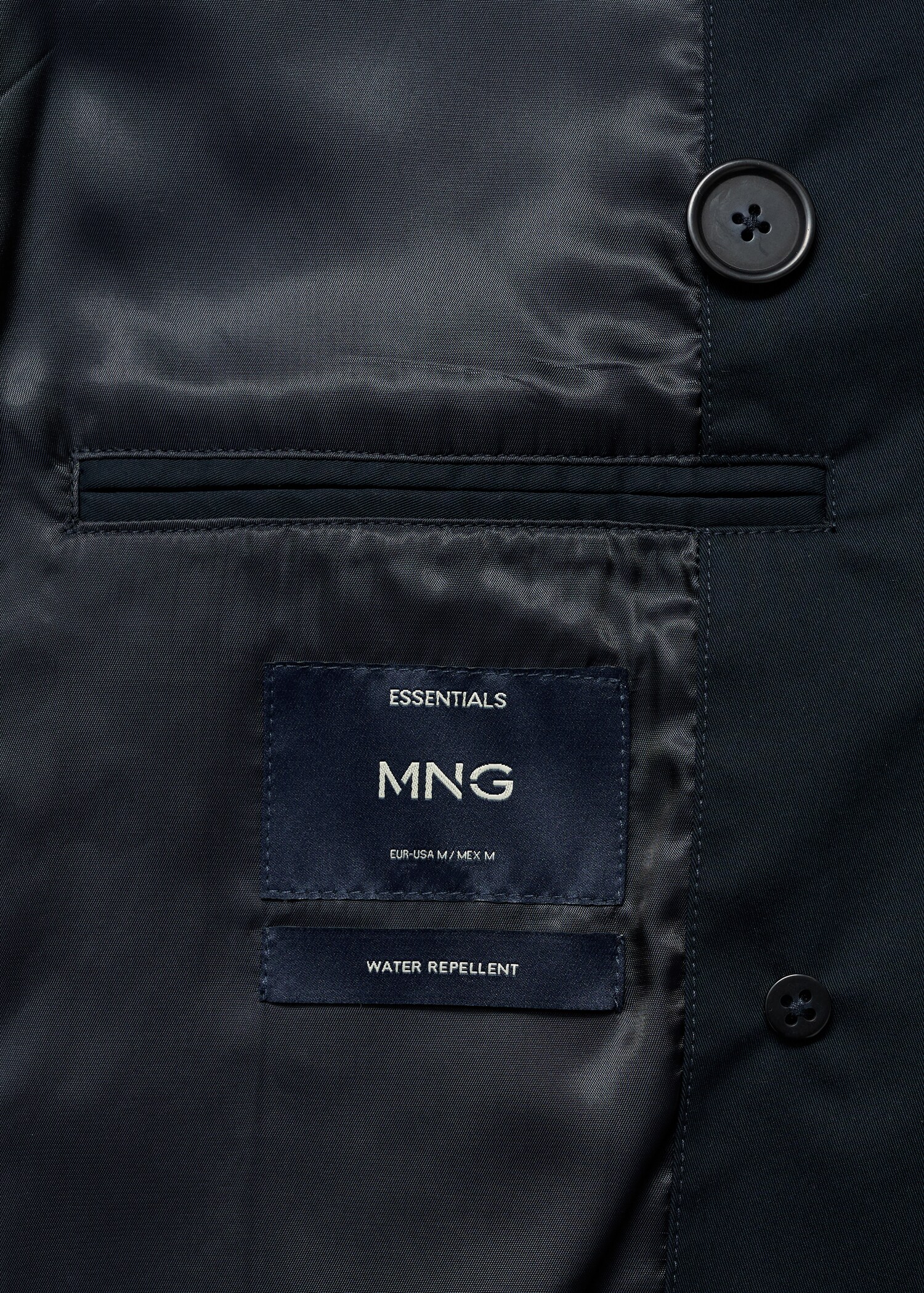 Water-repellent belted trench coat - Details of the article 0
