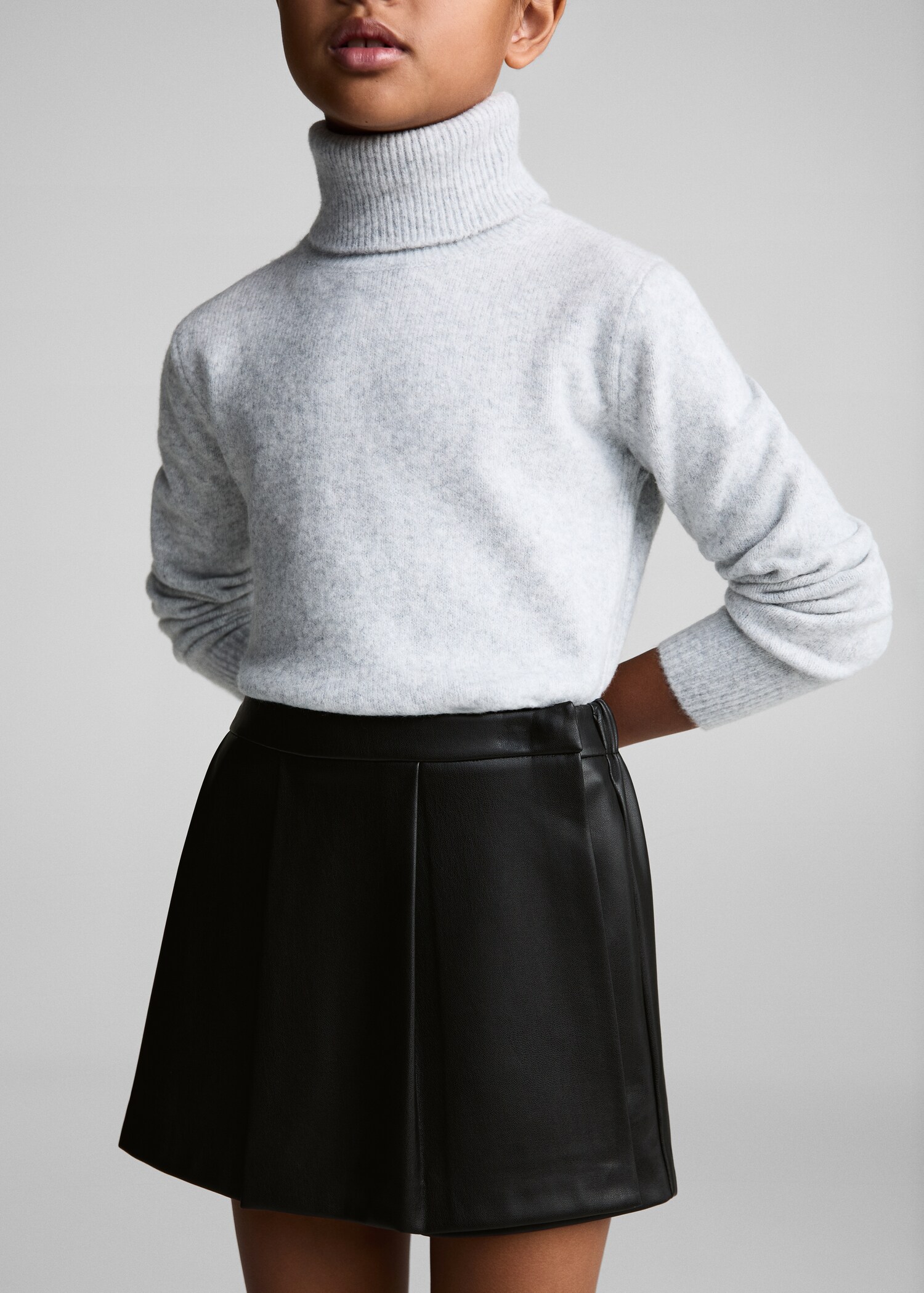 Leather-effect culottes - Details of the article 6