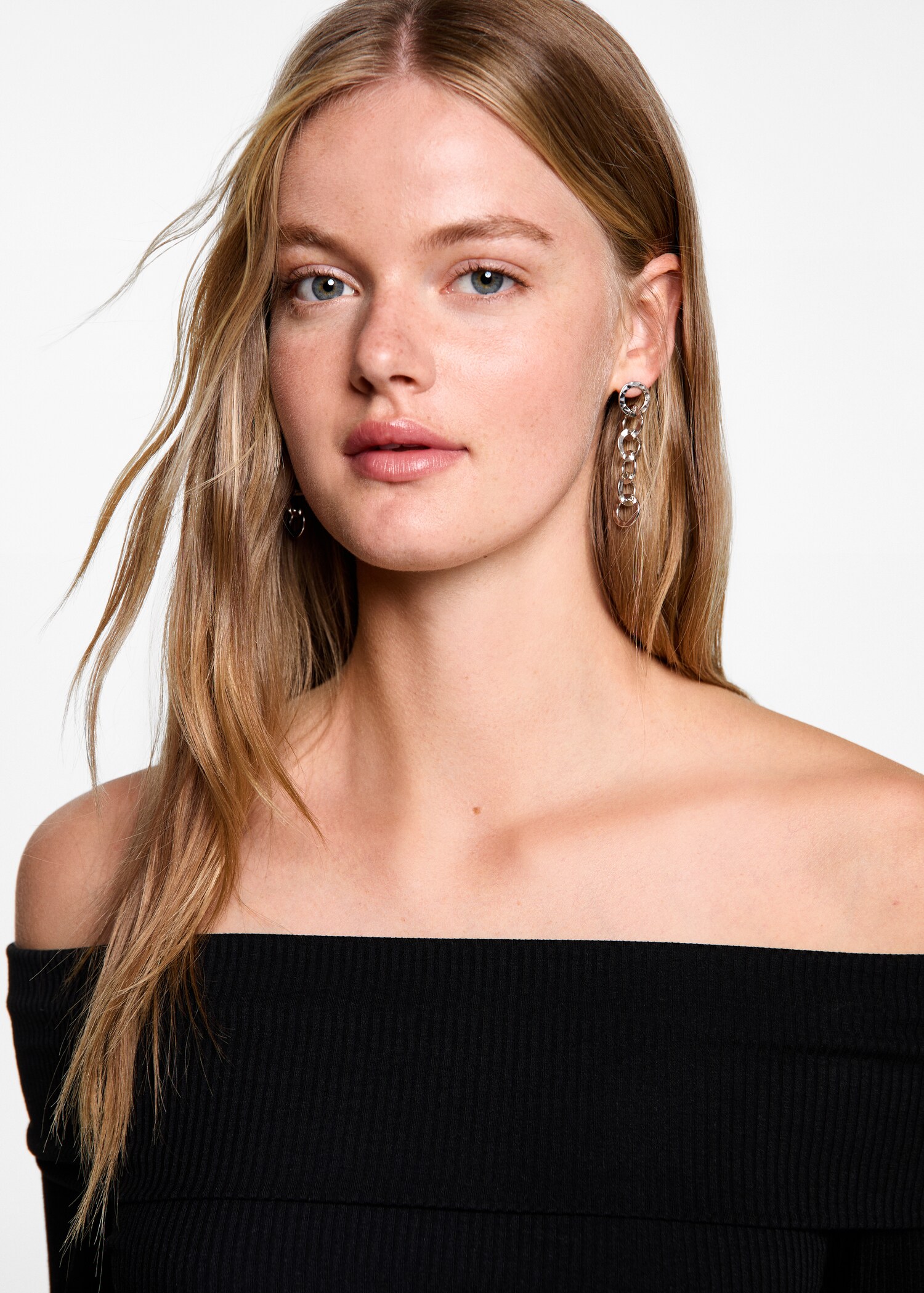 Off-the-shoulder long dress - Details of the article 1