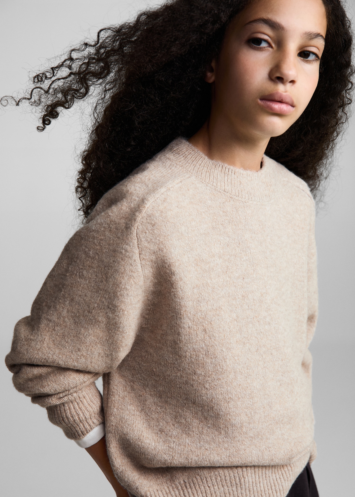 Straight round-neck sweater - Details of the article 1
