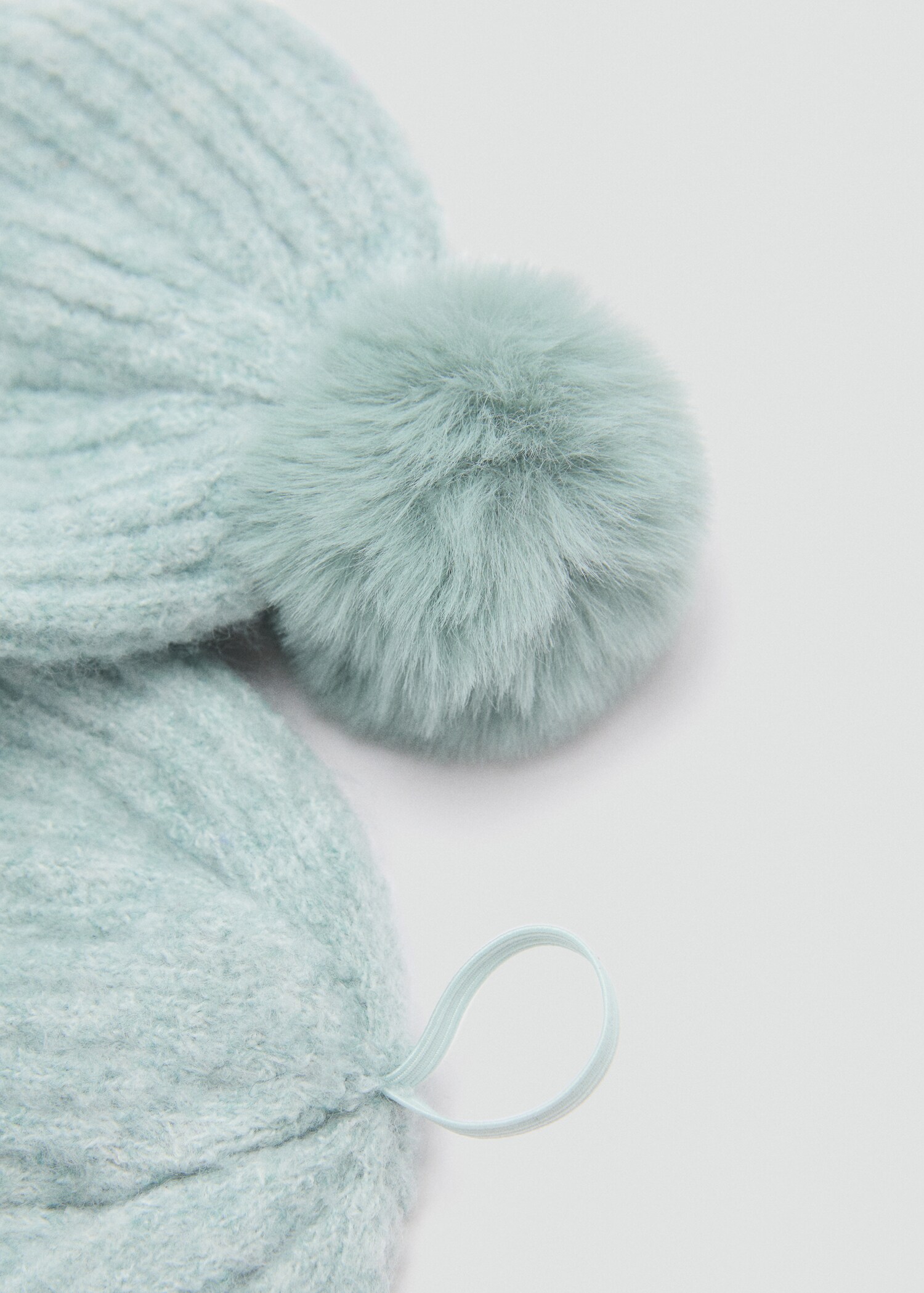 Pompom knit scarf - Medium plane