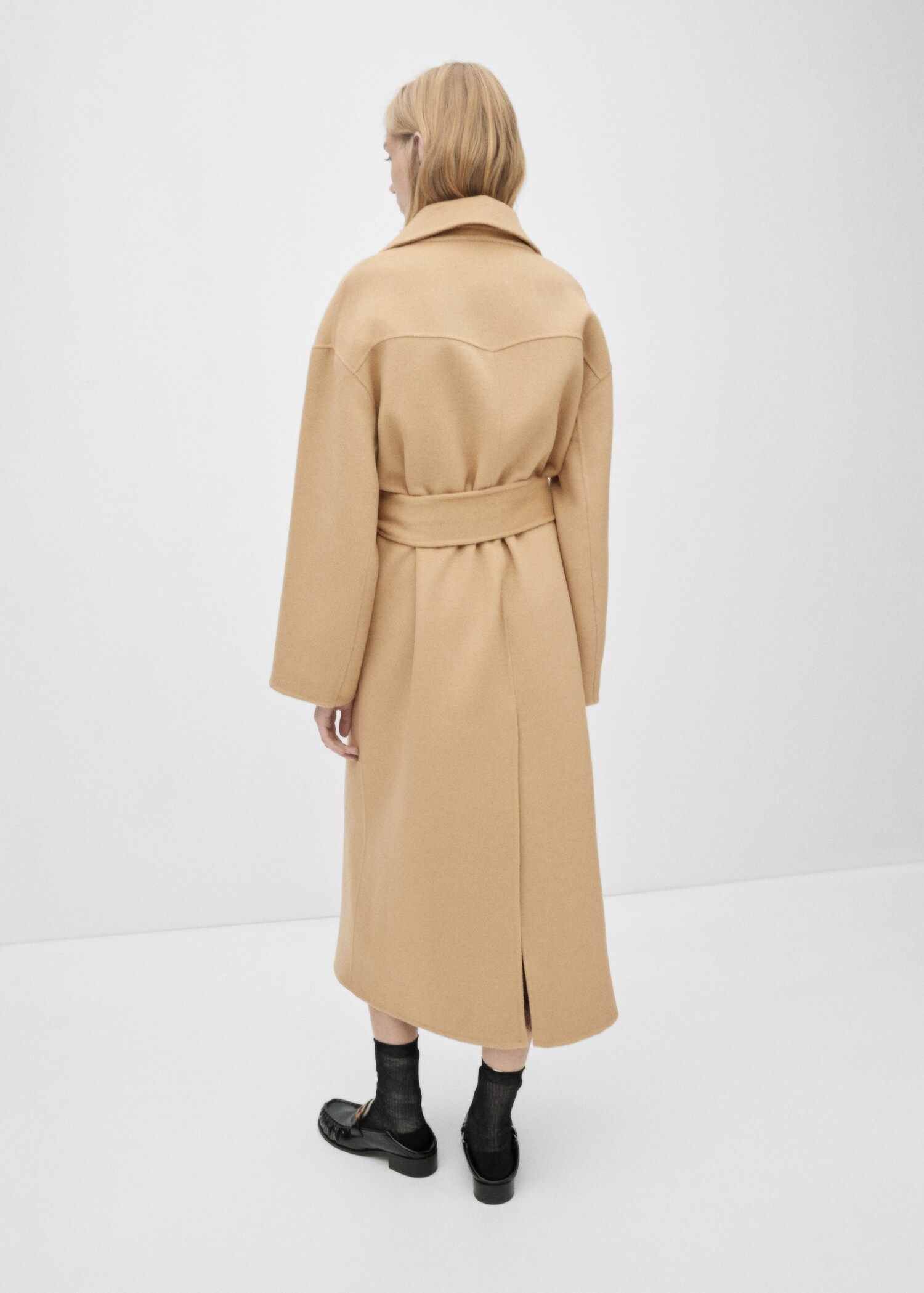 Wool coat with detachable waistcoat - Reverse of the article