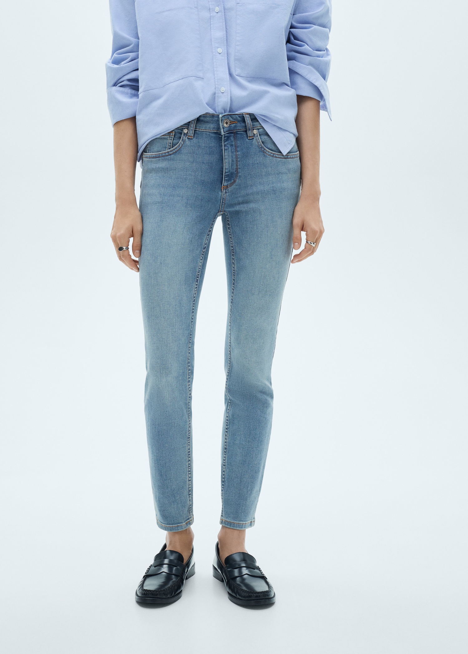 Jean Pushup skinny taille basse - Plan moyen