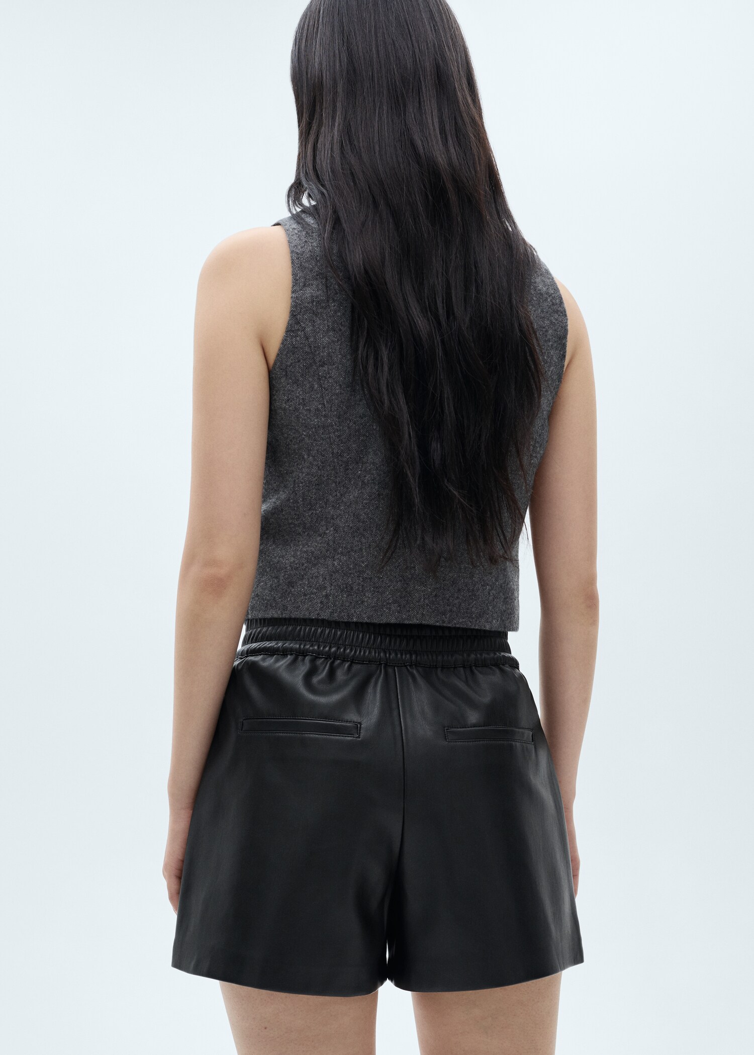 Short simili-cuir taille élastique - Verso de l’article