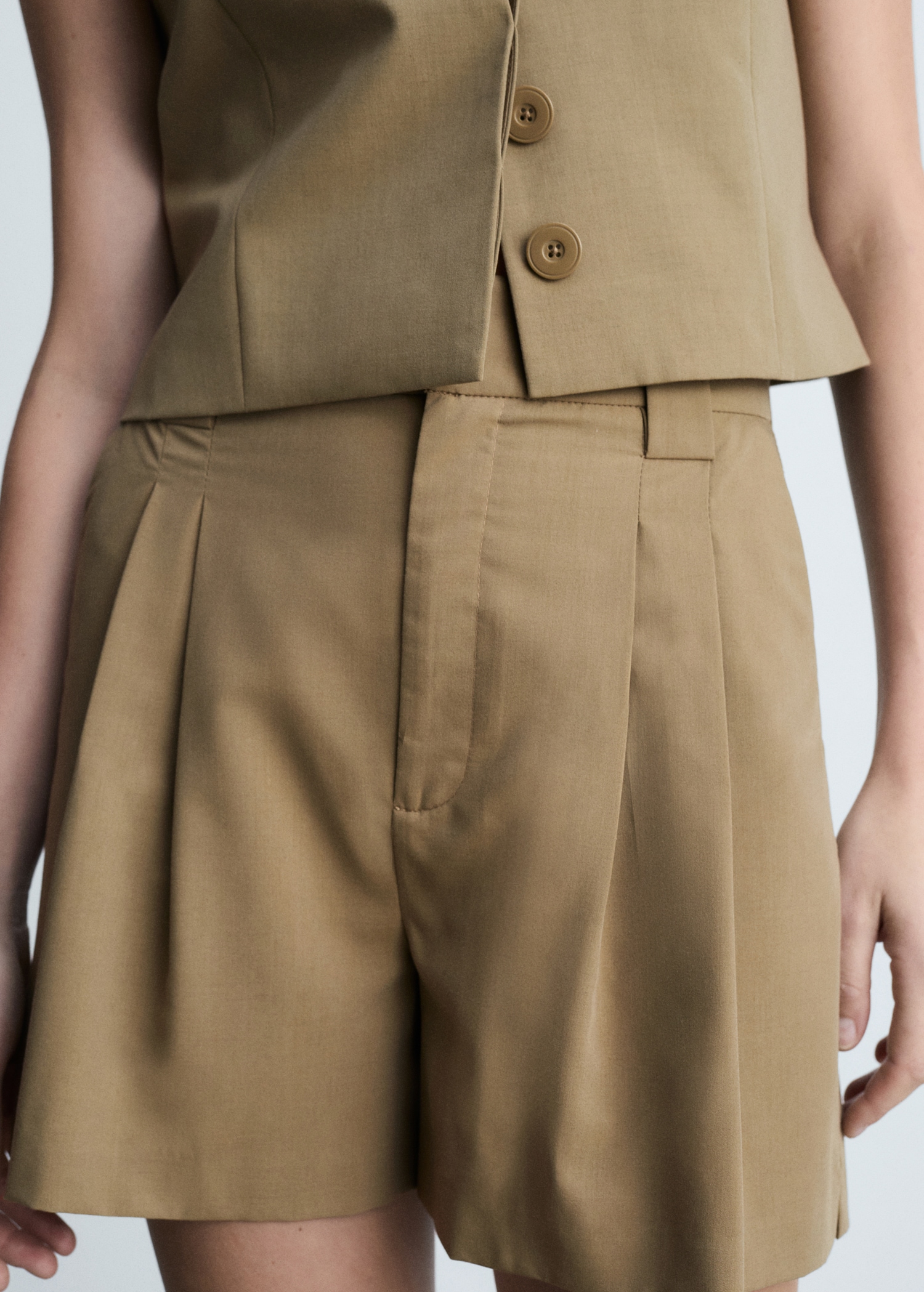 Pleated suit bermuda shorts - Details of the article 6