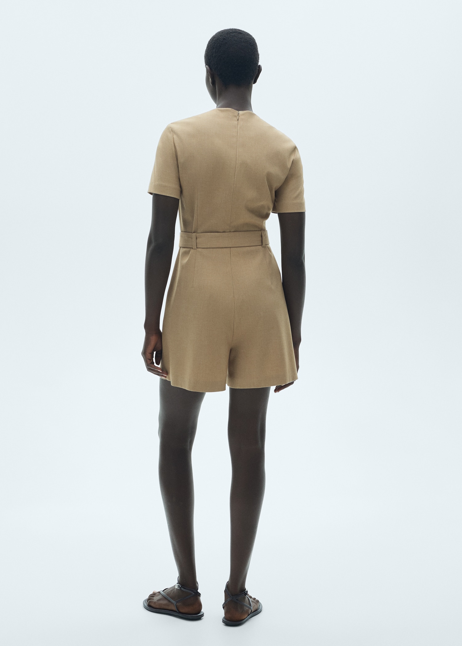 Belt short jumpsuit - Reverse of the article