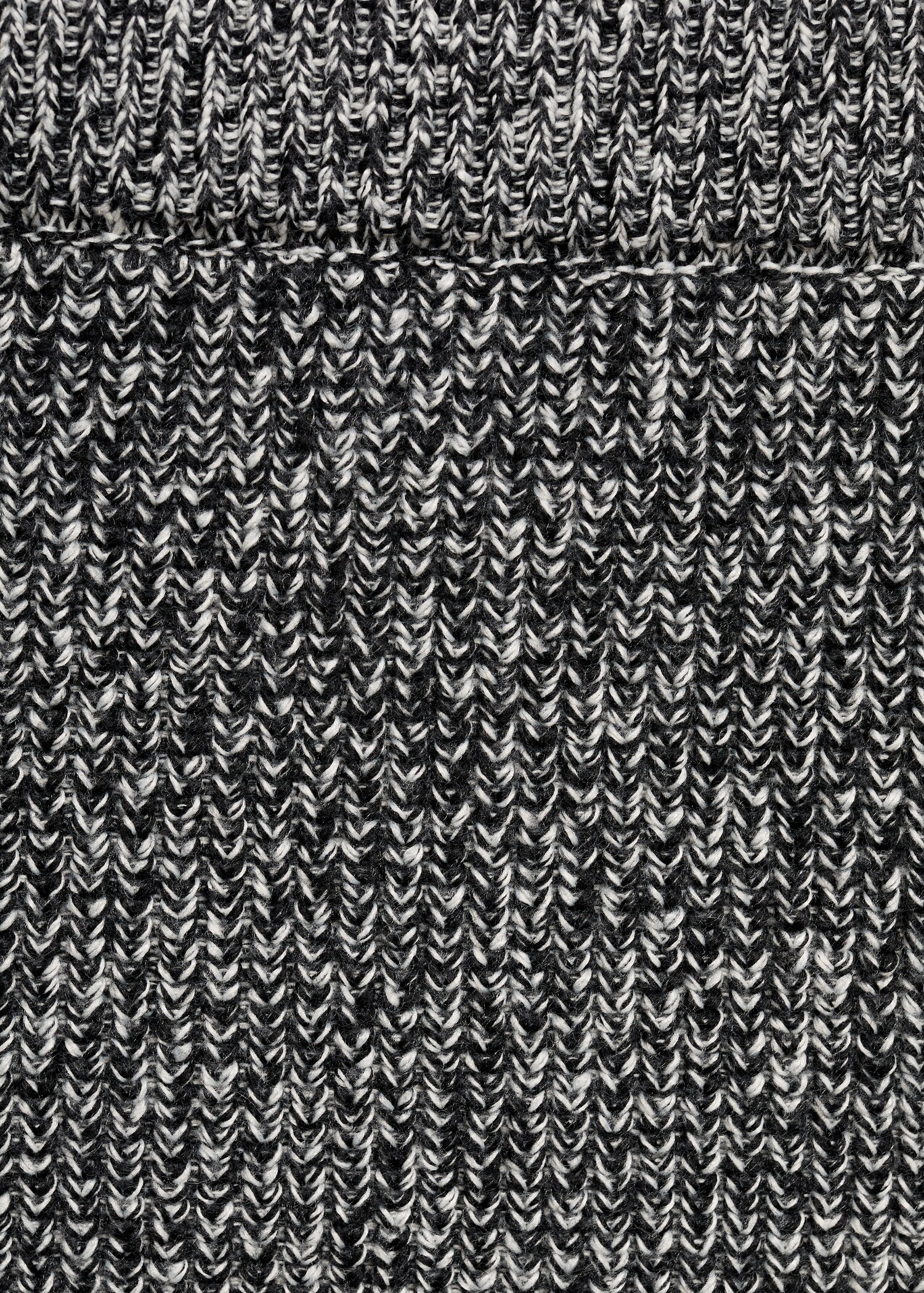 Mottled knitted mini-skirt - Details of the article 8