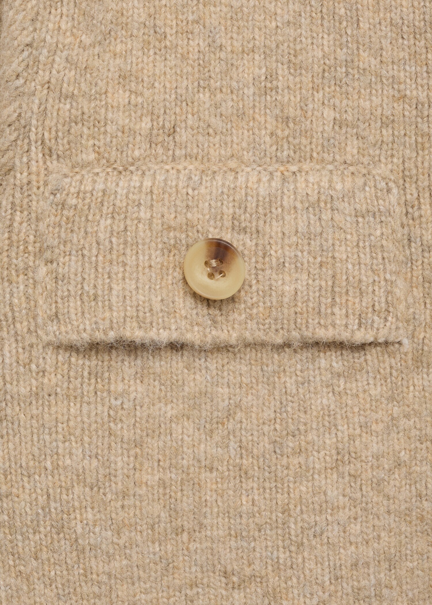 Ribbed knitted cardigan with buttons - Details of the article 0