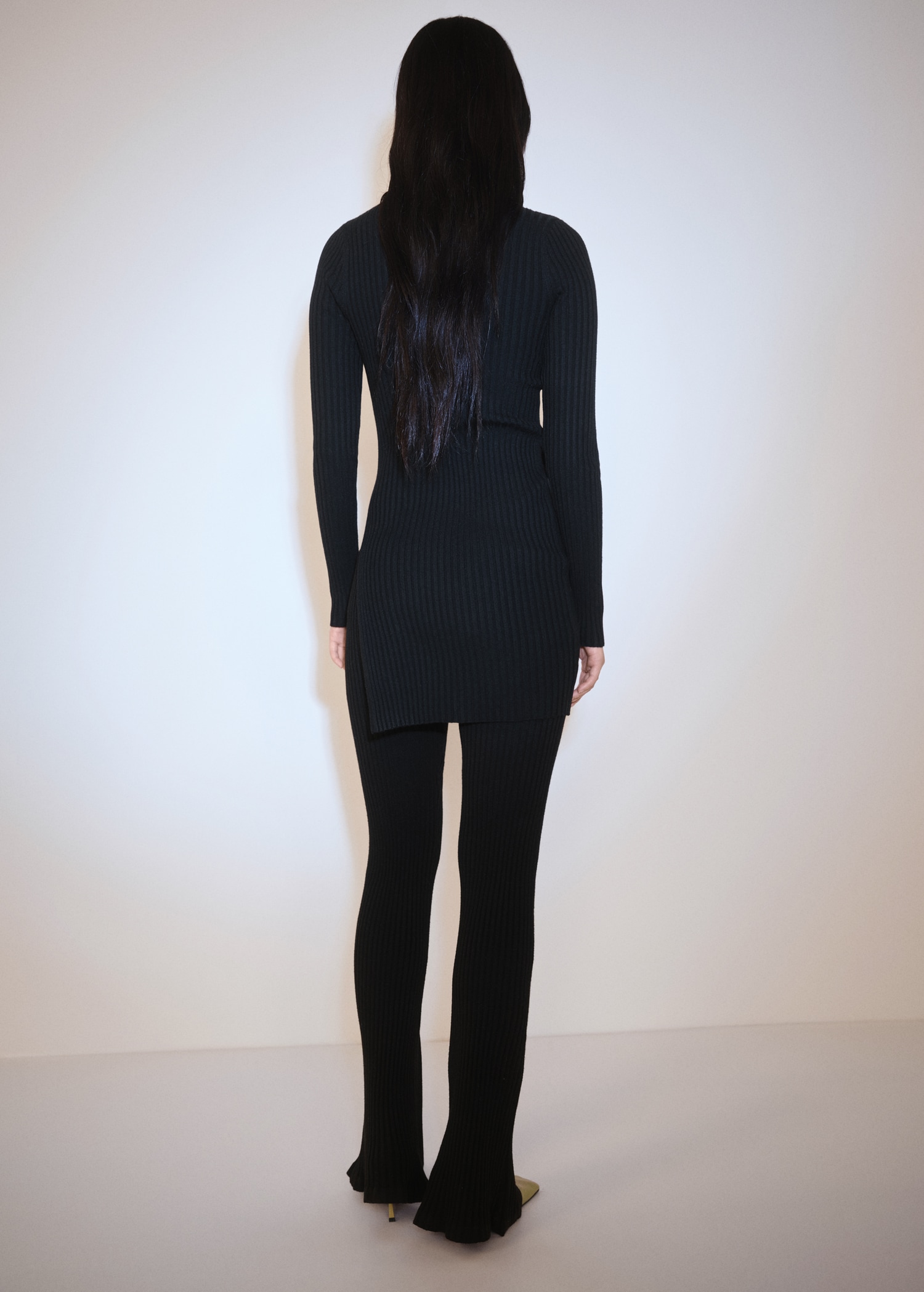 Ribbed short dress - Reverse of the article