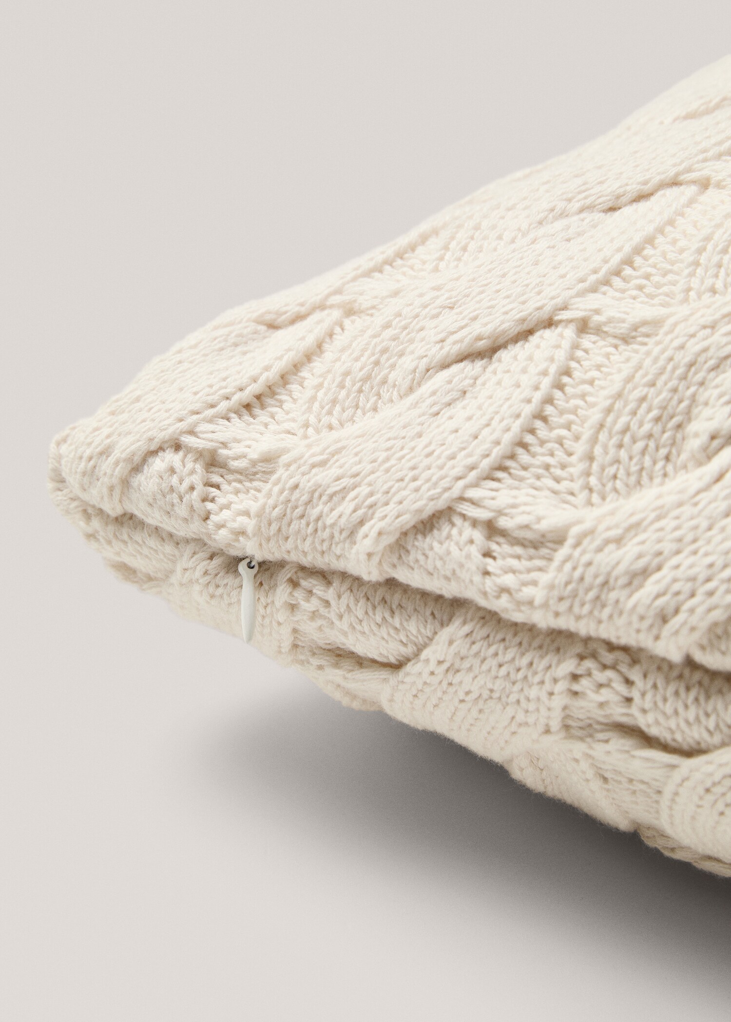 100% cotton braided knit cushion cover 17.7x17.7in - Details of the article 1