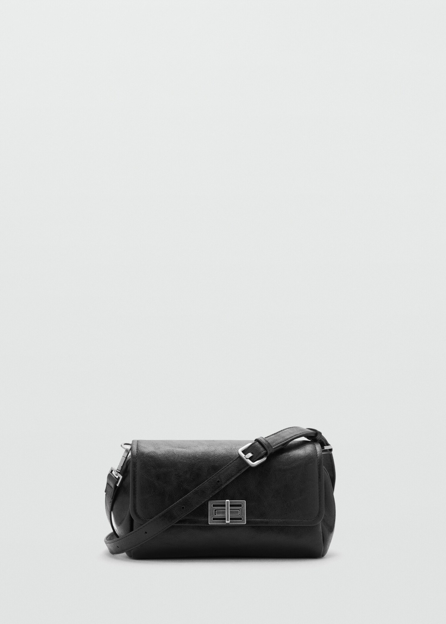 Flap bag with metal closure - Article without model