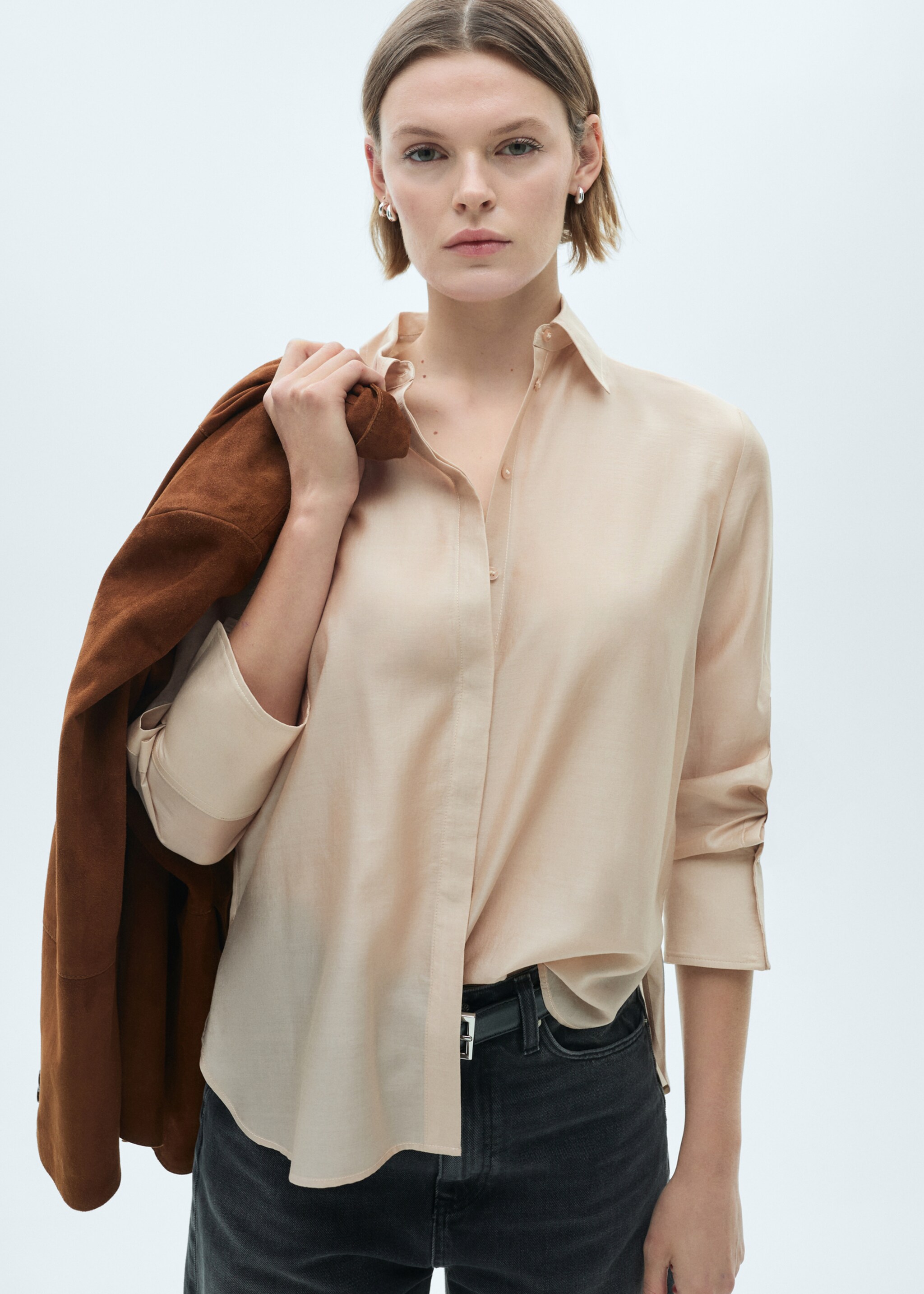 Satin lyocell shirt - Средний план