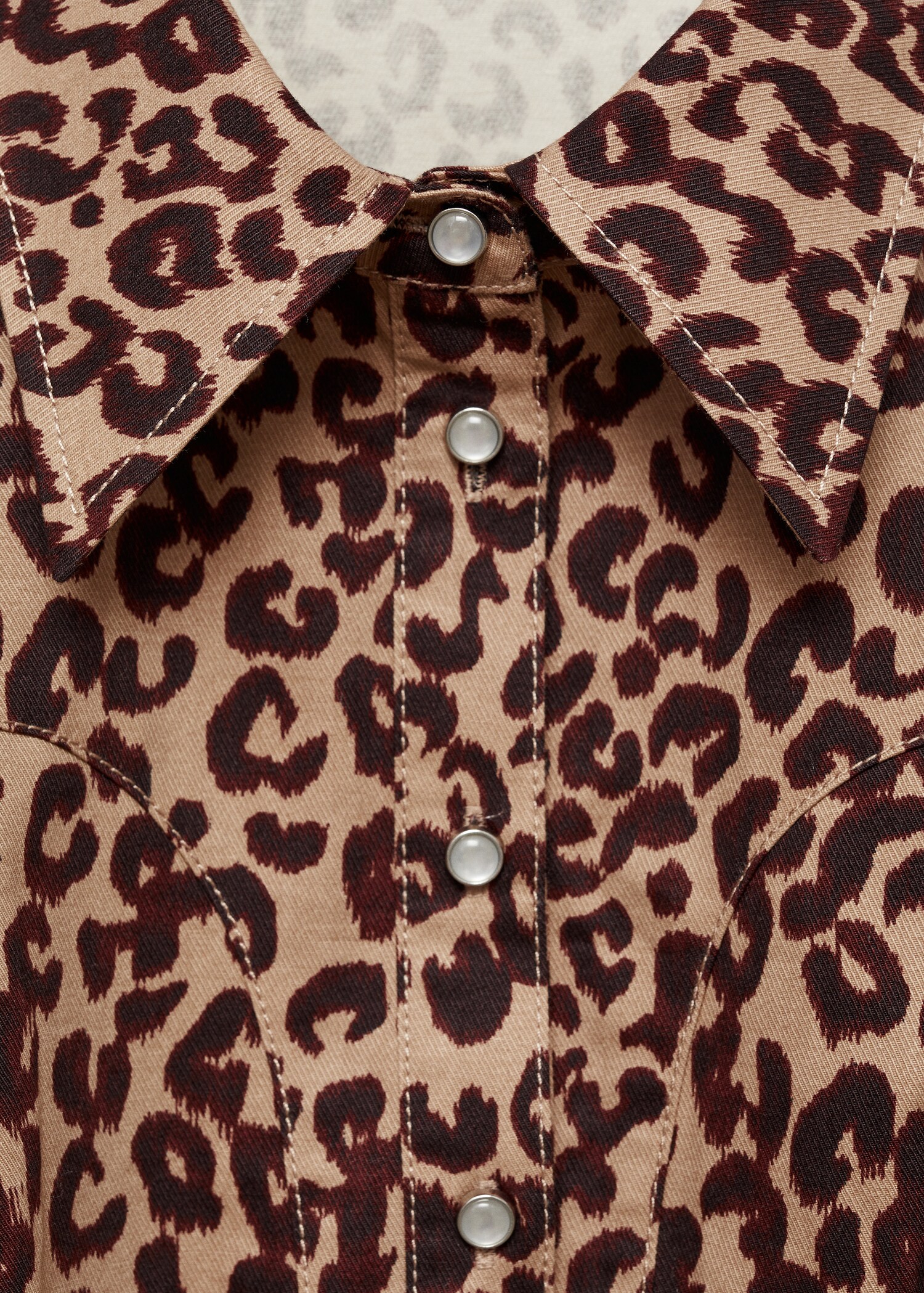 Leopard-print shirt dress - Details of the article 8