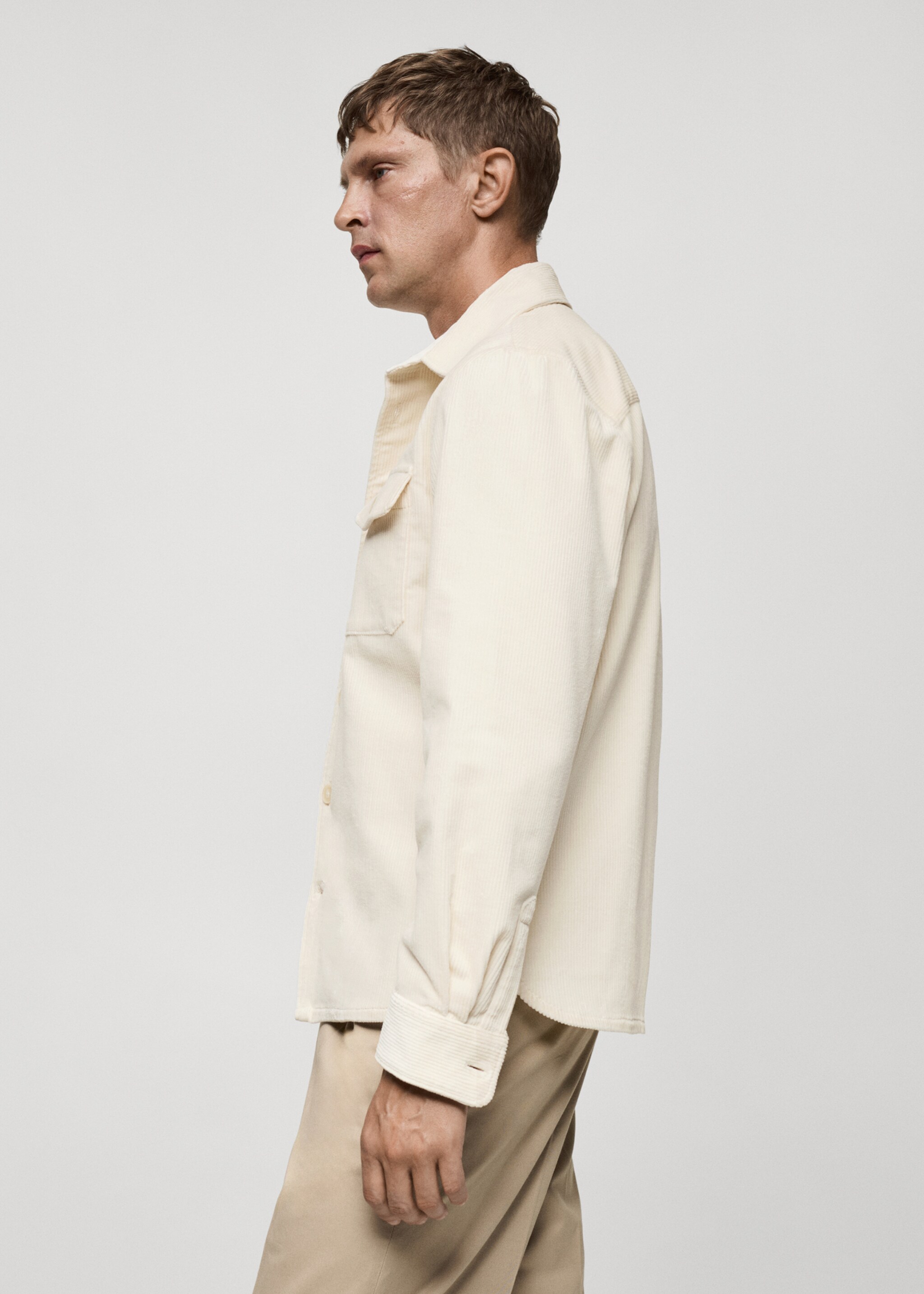 Corduroy overshirt with pockets - Details of the article 2, Off White. Ref: 77077921-00.