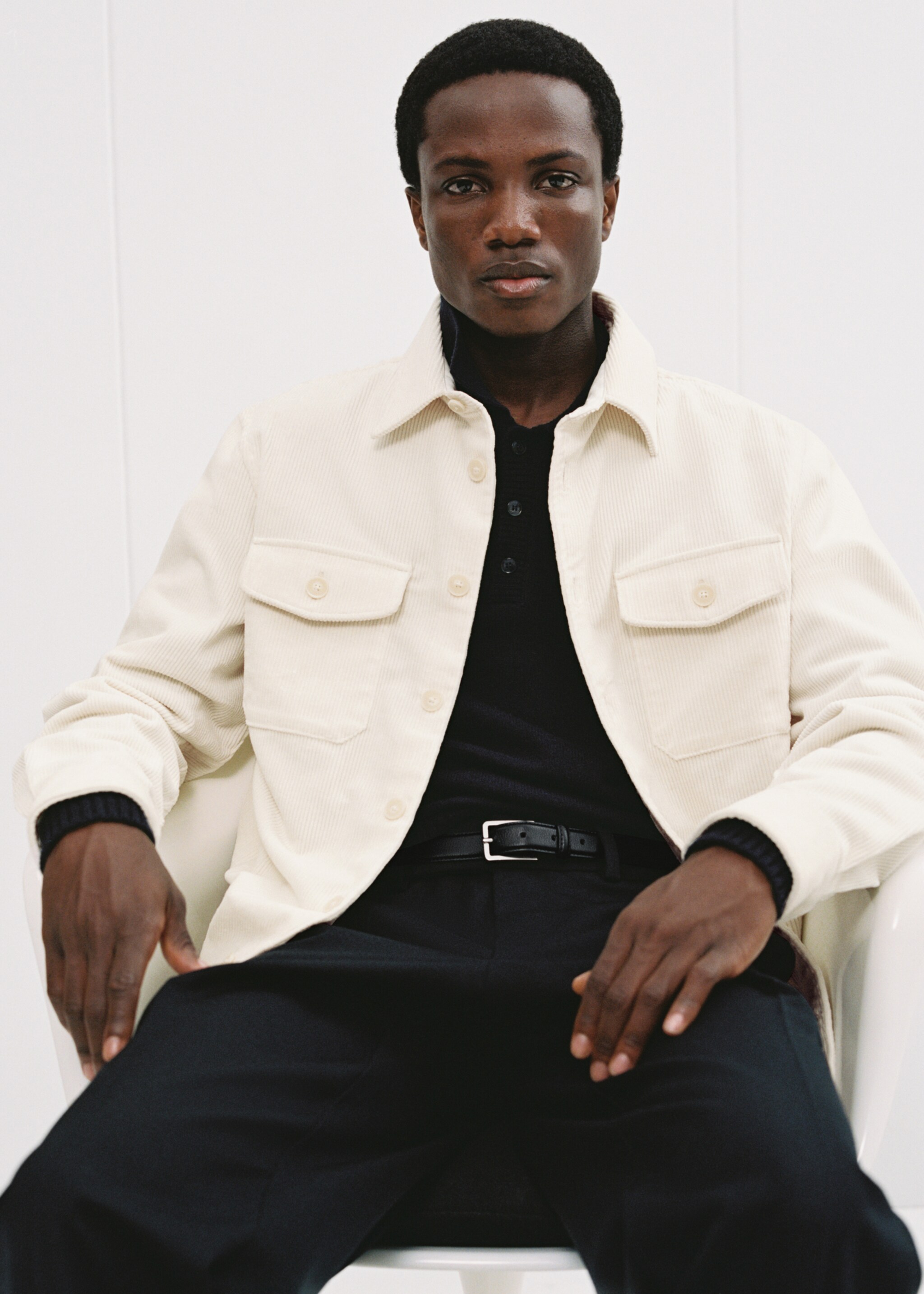 Corduroy overshirt with pockets - Details of the article 3, Off White. Ref: 77077921-00.
