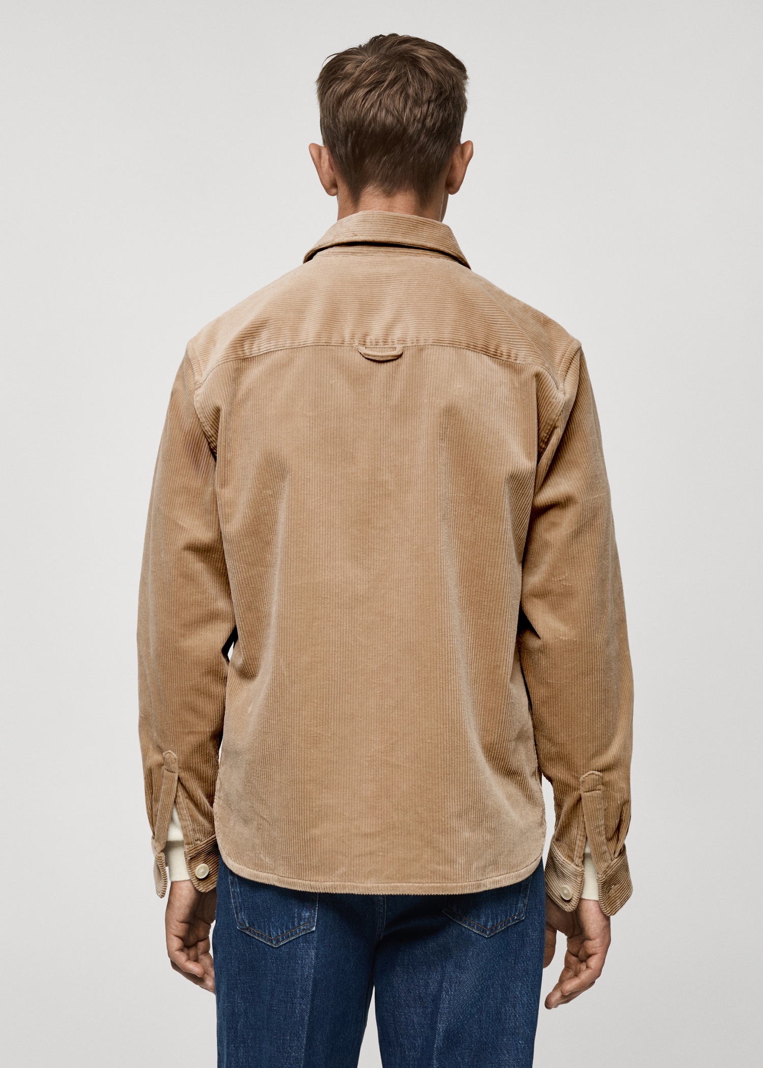 Corduroy overshirt with pockets - Reverse of the article