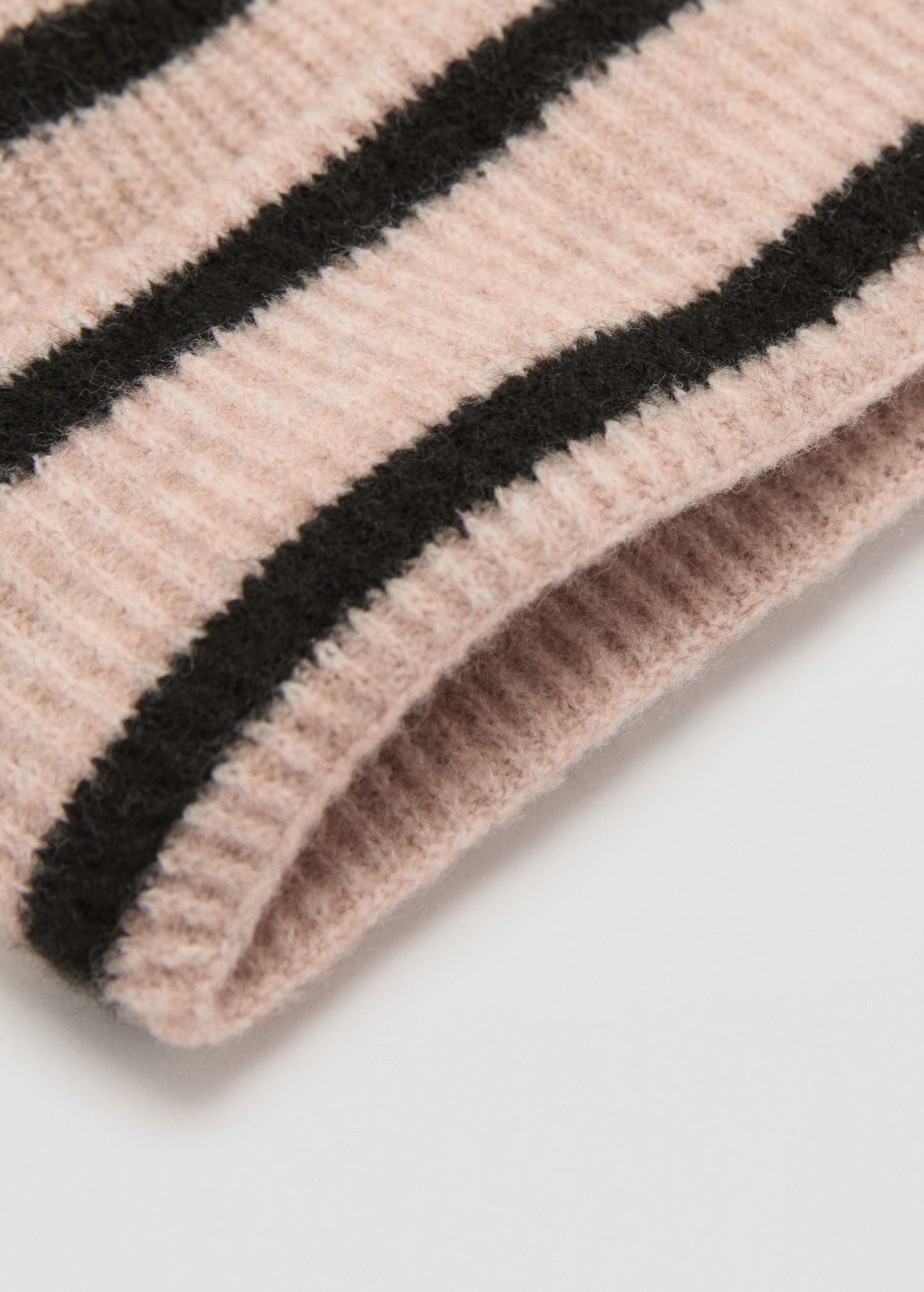 Bonnet en maille à rayures - Détail de l'article 1