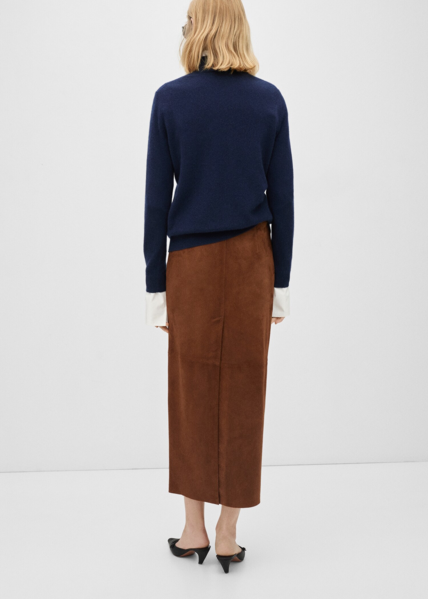 100% cashmere sweater with perkins neck - Reverse of the article