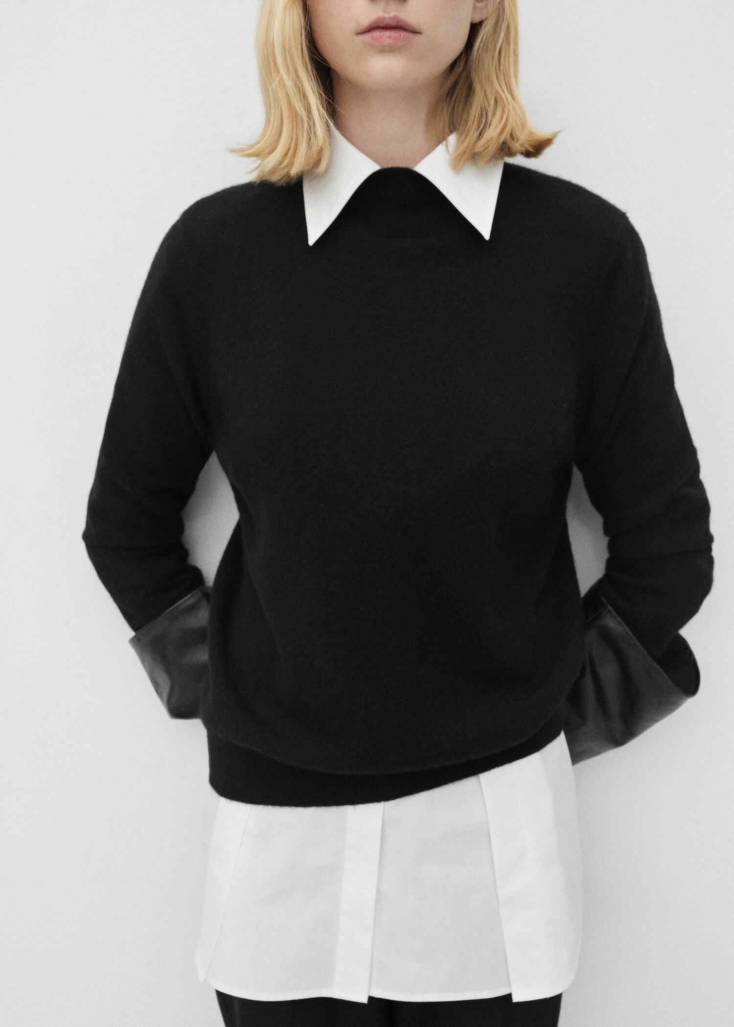 100% cashmere sweater with perkins neck - Medium plane