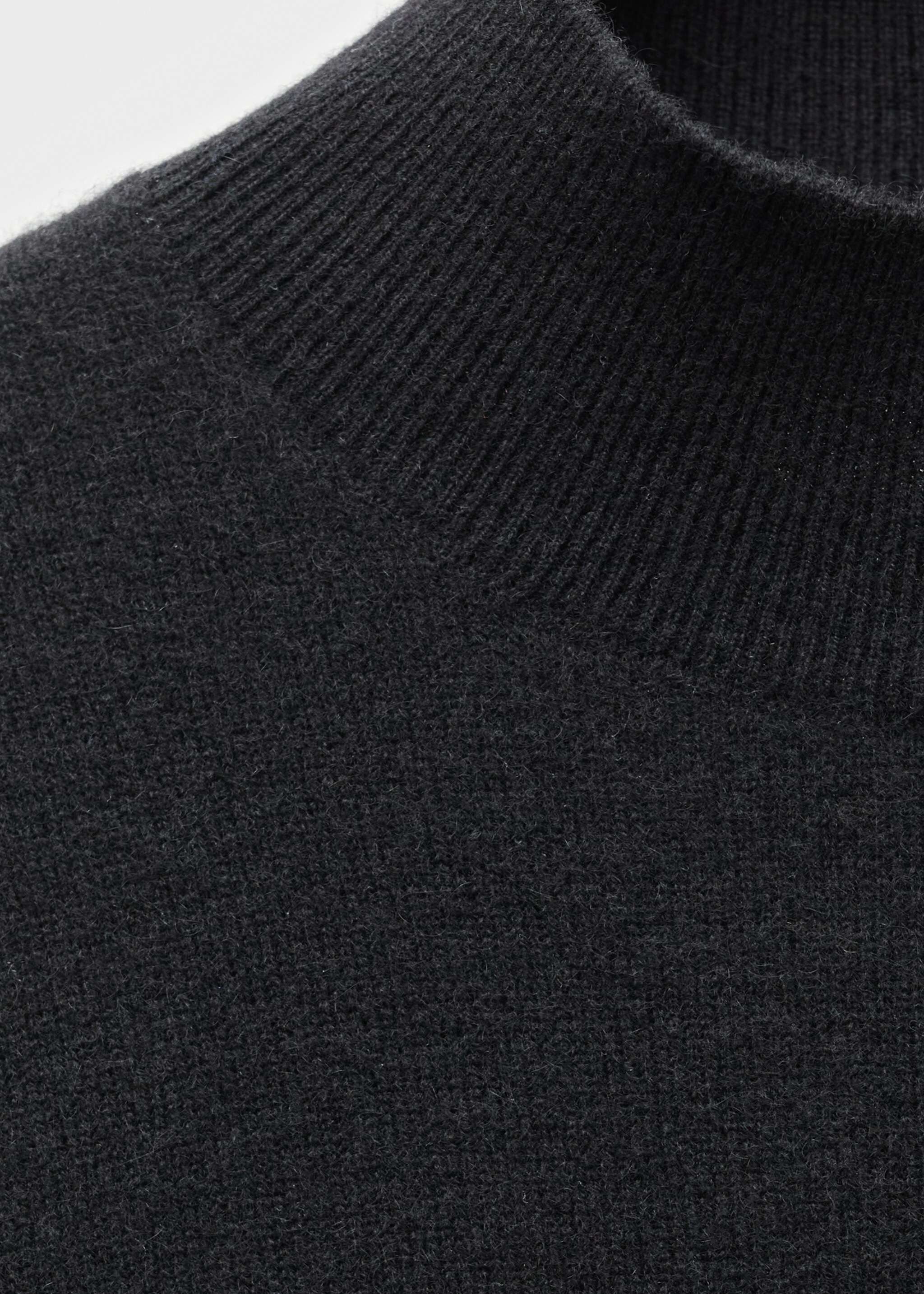 Pull-over 100 % cachemire col montant - Détail de l'article 8, Noir. Ref: 77078263-00.