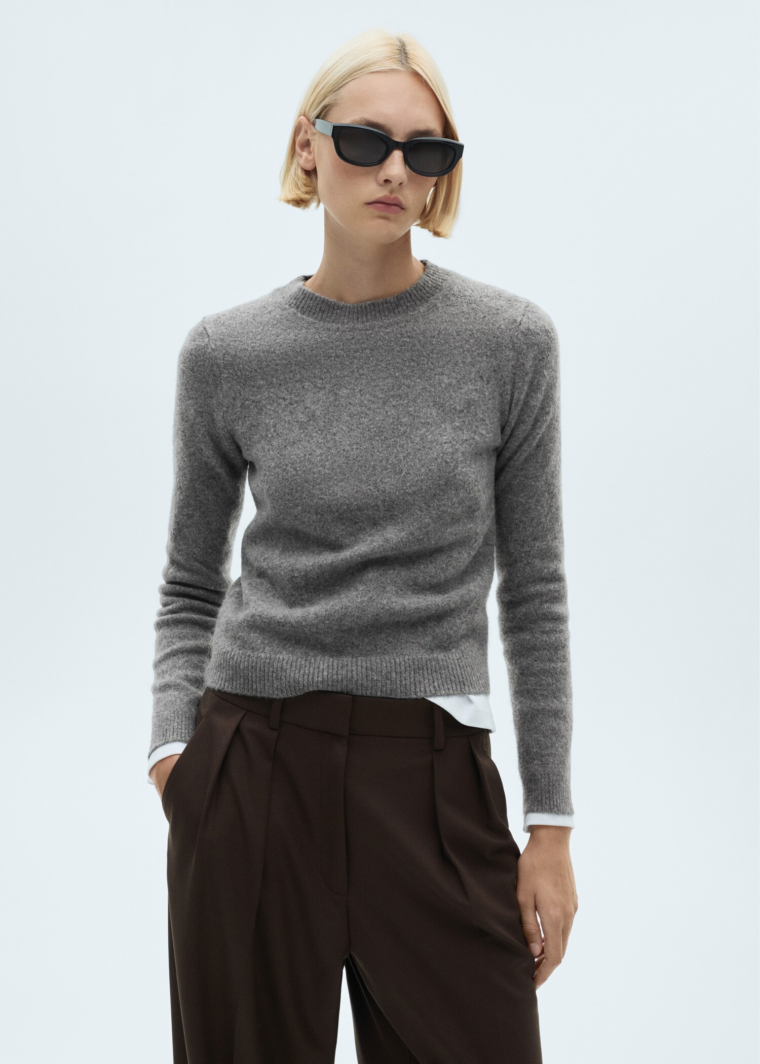 Long-sleeve knitted sweater - Medium plane