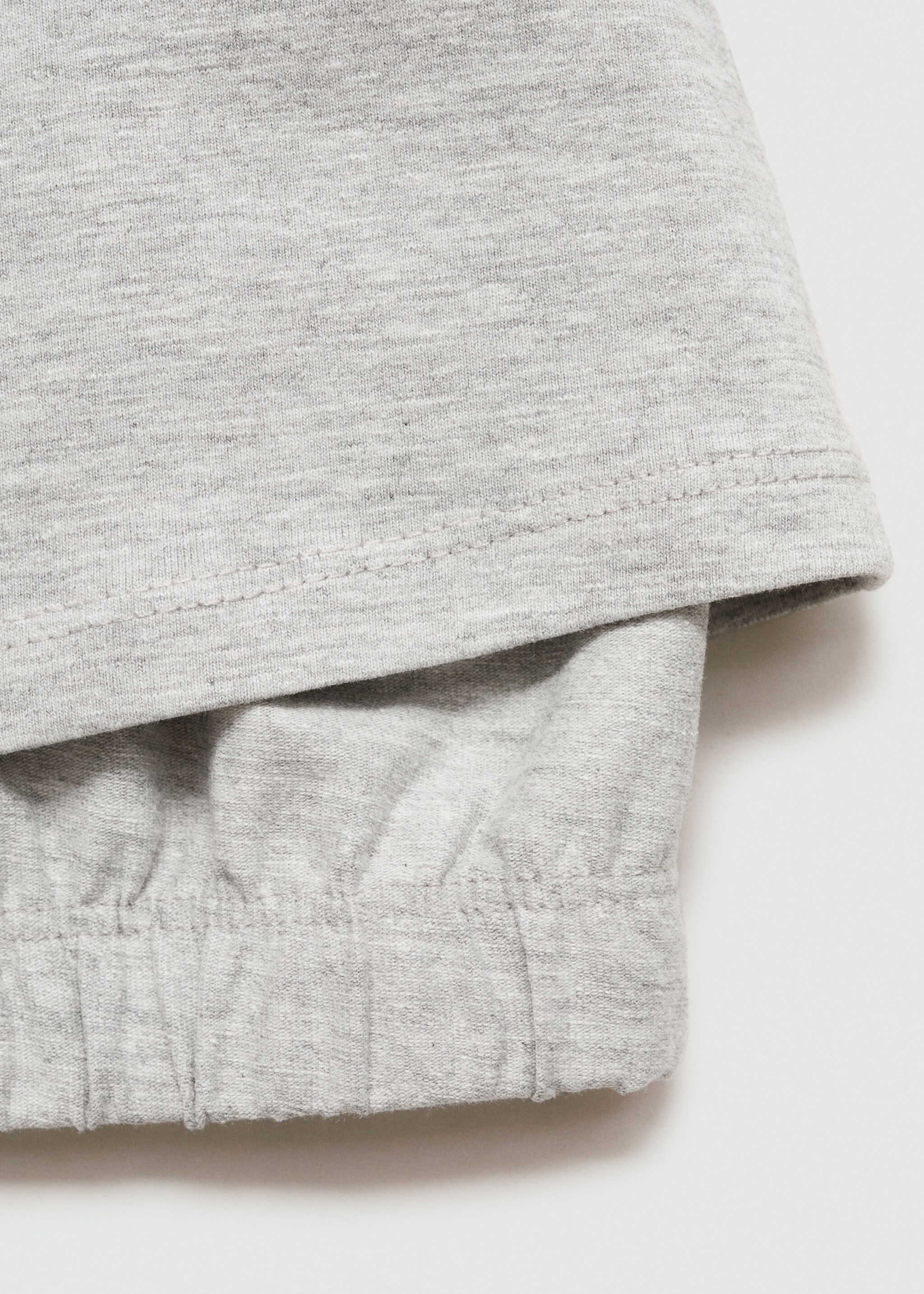 Sporty crop top - Details of the article 0