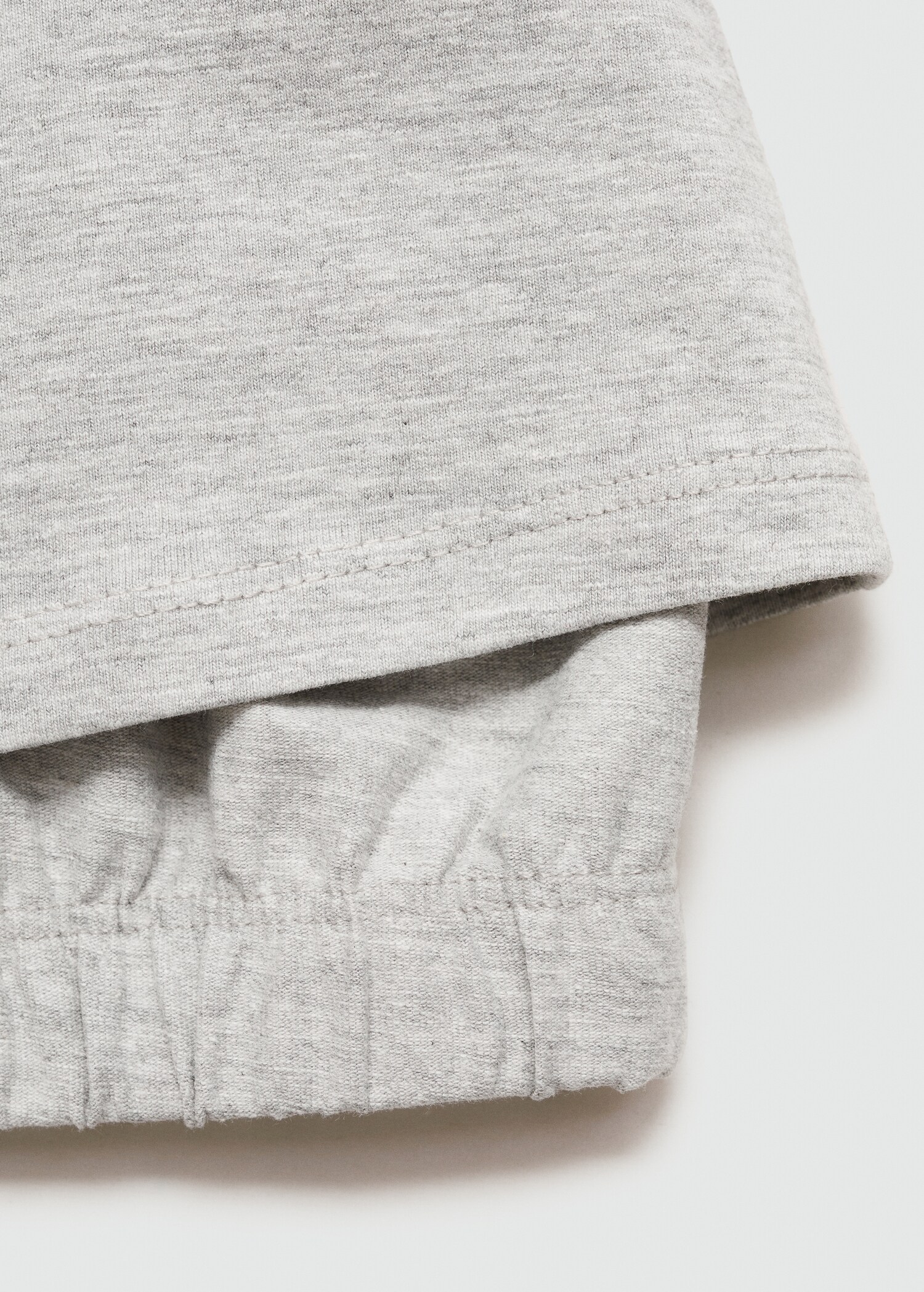 Sporty crop top - Details of the article 0