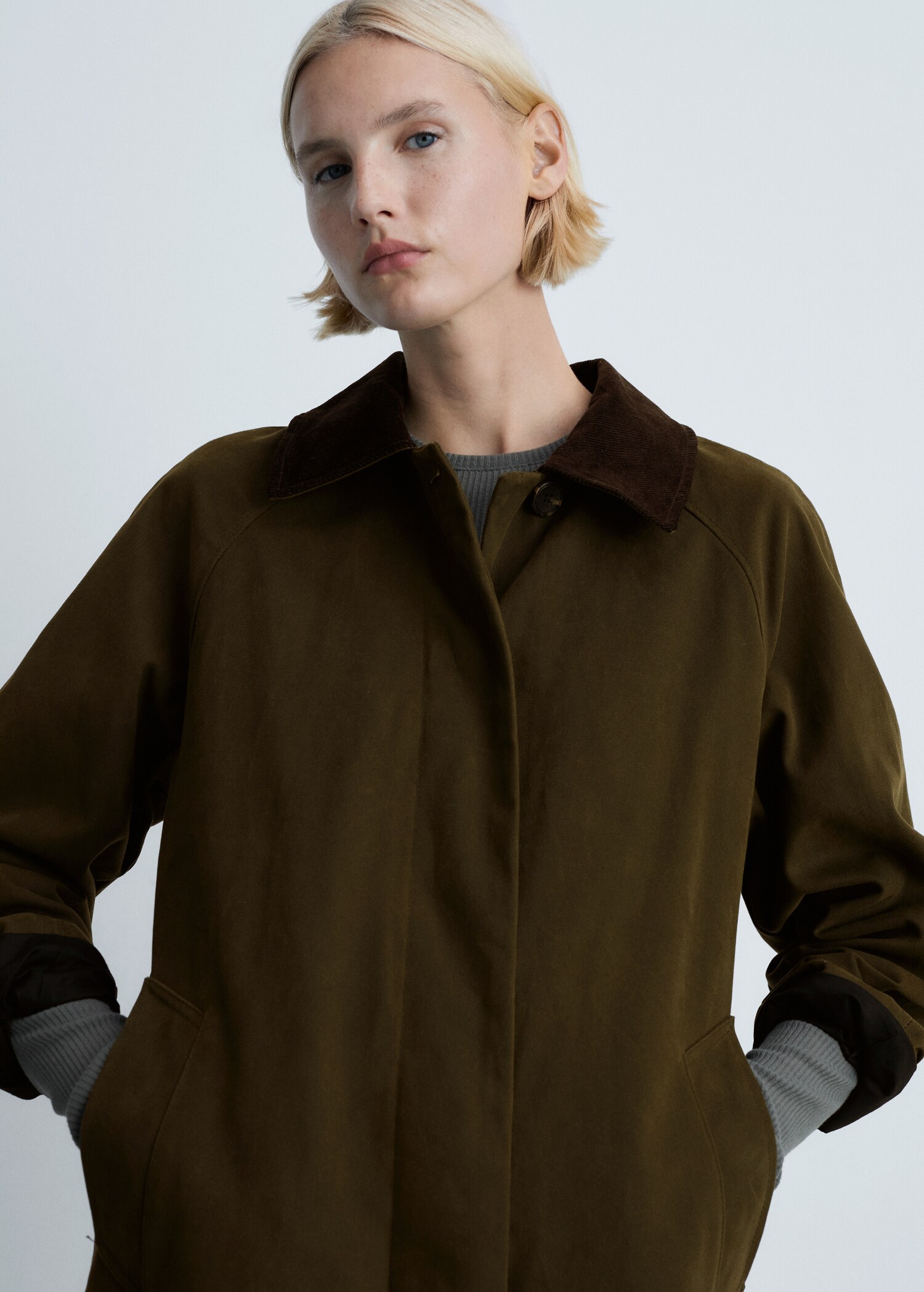 Long corduroy collar parka - Details of the article 1