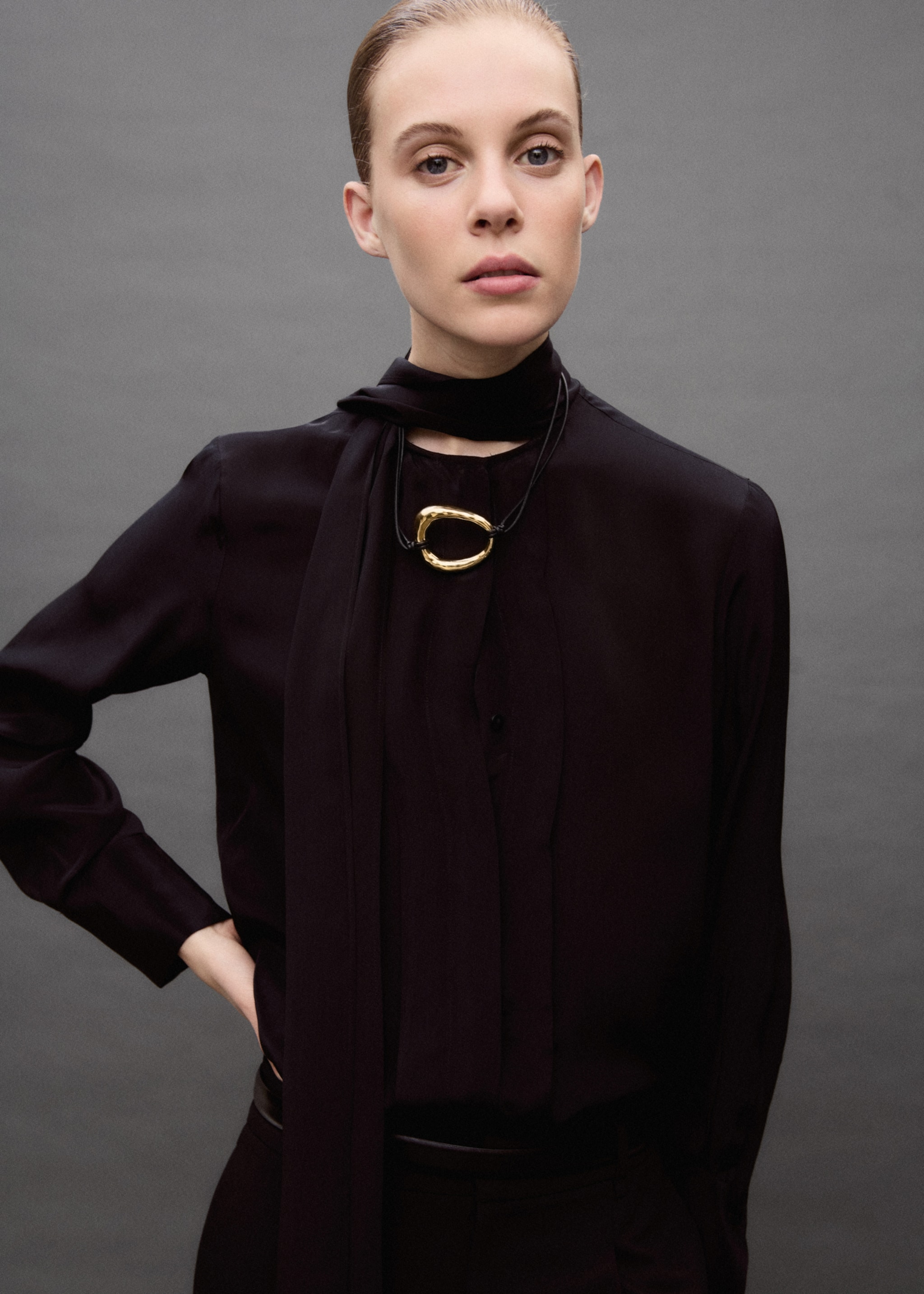 Chemise satinée nœud - Détail de l'article 7