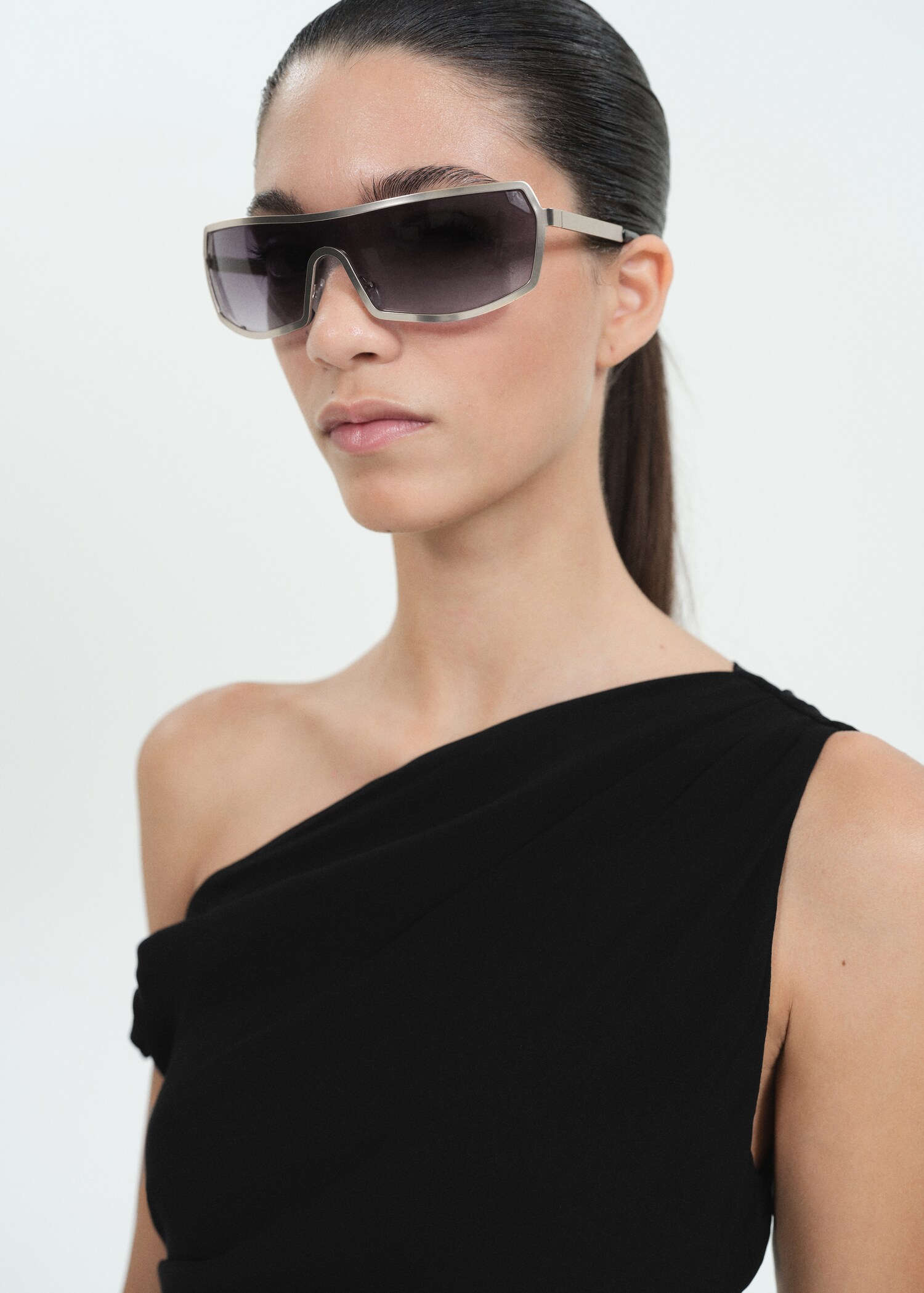 Asymmetrical pleated dress - Details of the article 1