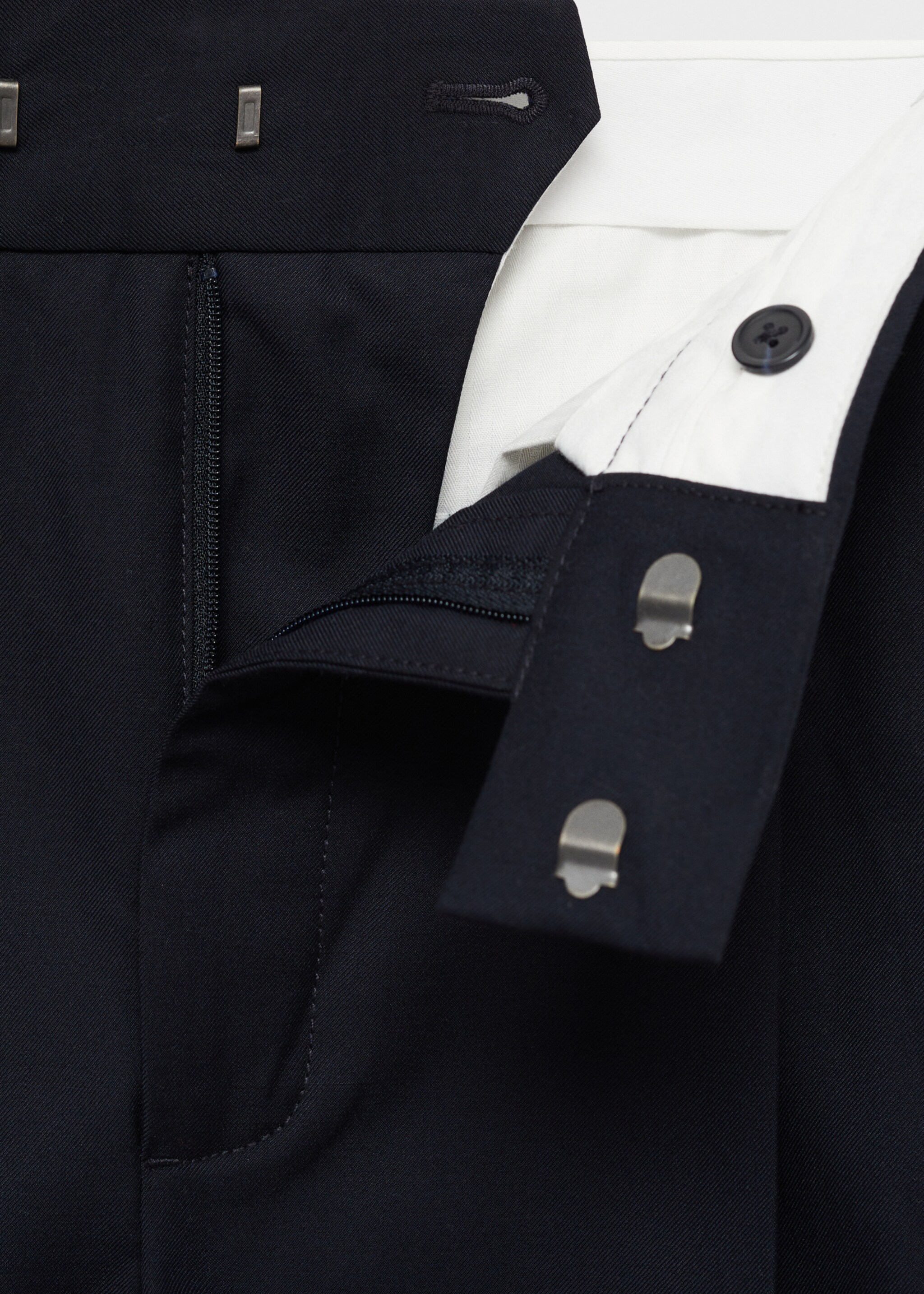 Regular-fit pleated trousers - Details of the article 8