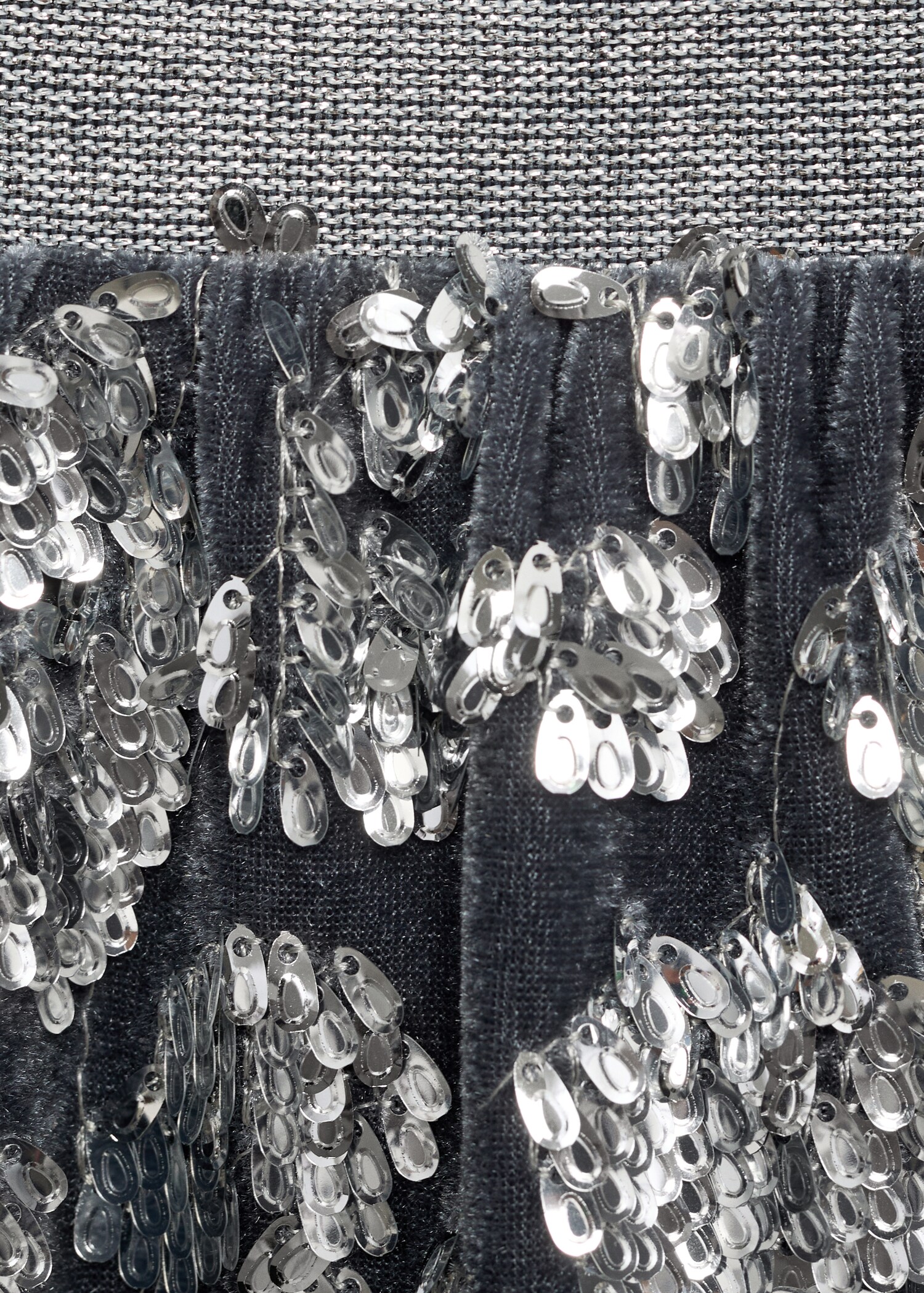 Sequin skirt - Details of the article 8