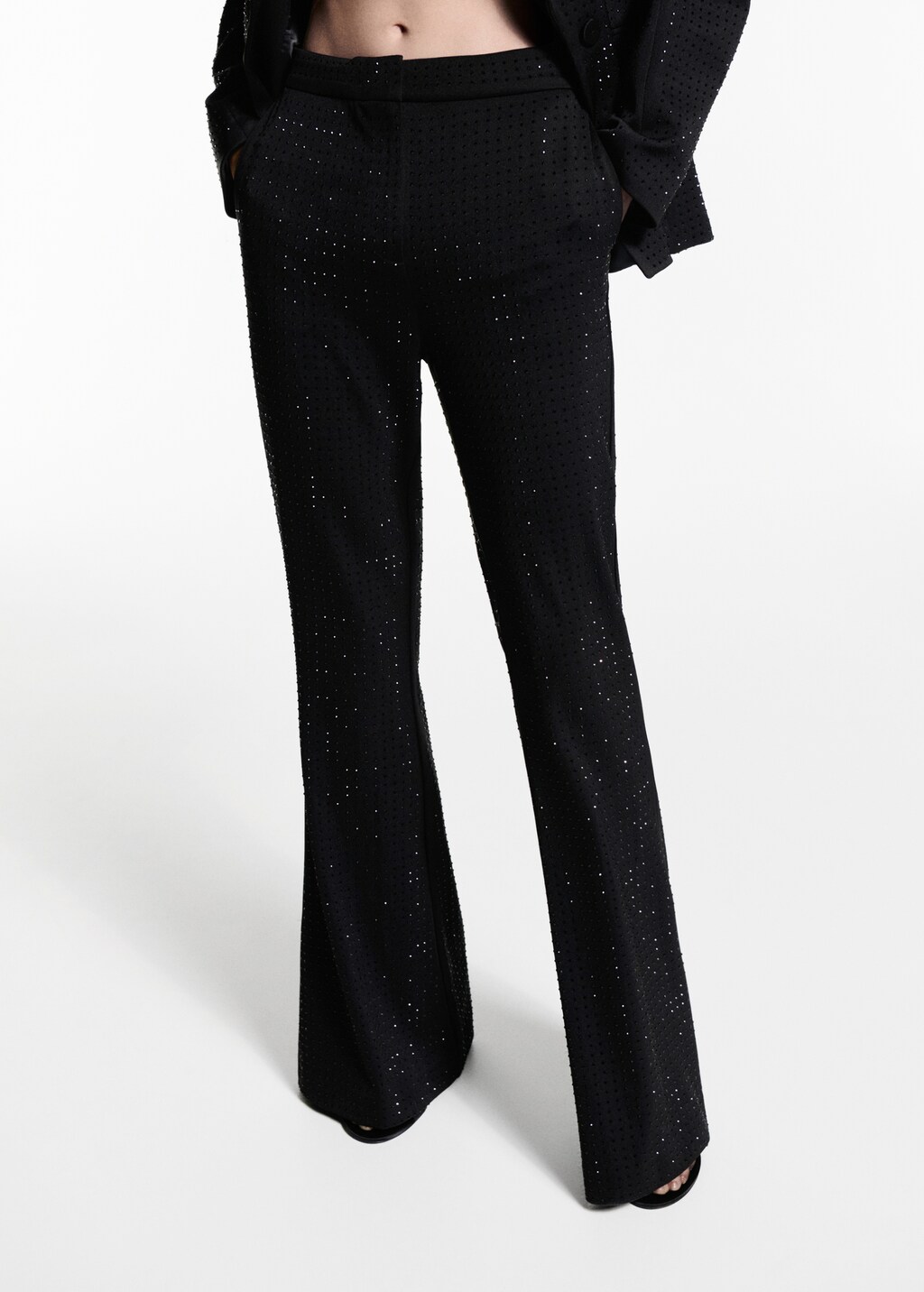 cal-as-boca-de-sino-com-strass-mulher-mango-portugal