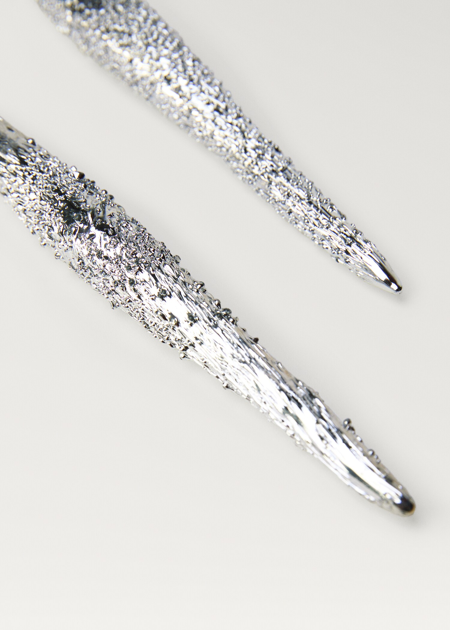 Teardrop Design Tree Ornament - Details of the article 1