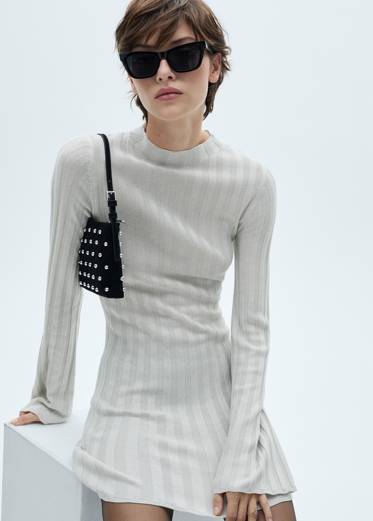 Perkins-neck knitted dress - Details of the article 2