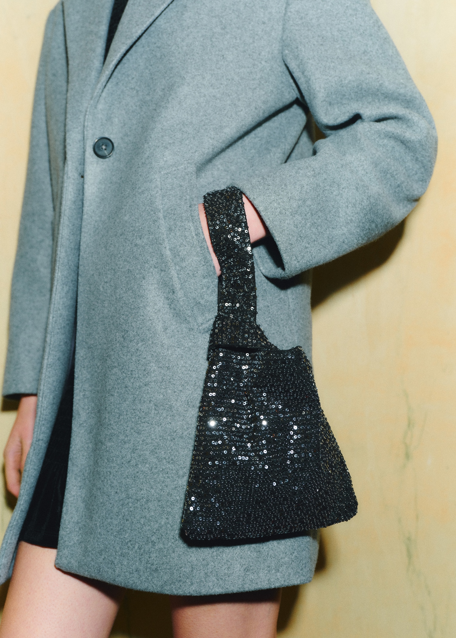 Sequin handbag - Details of the article 5