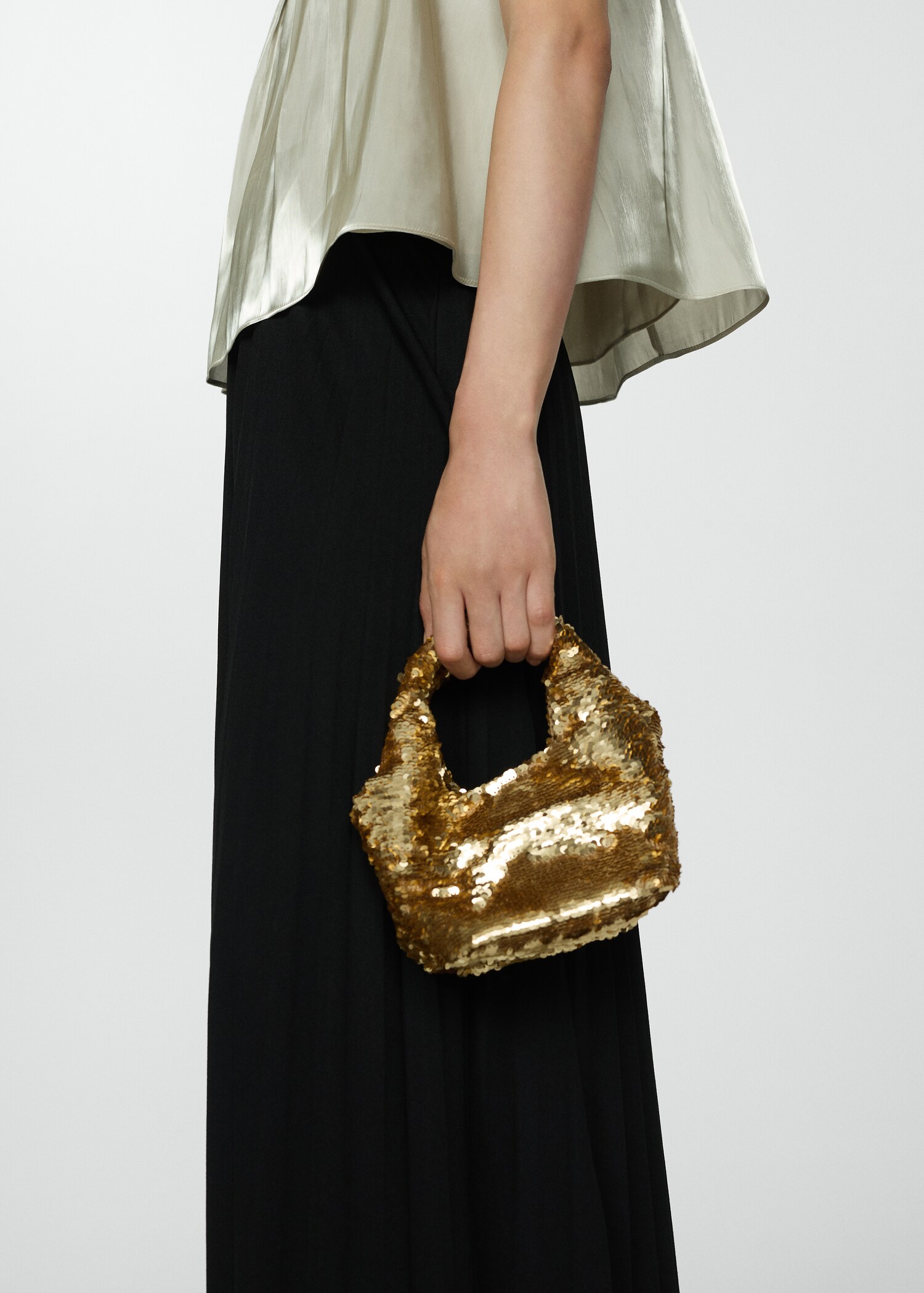 Pleated long skirt - Details of the article 6