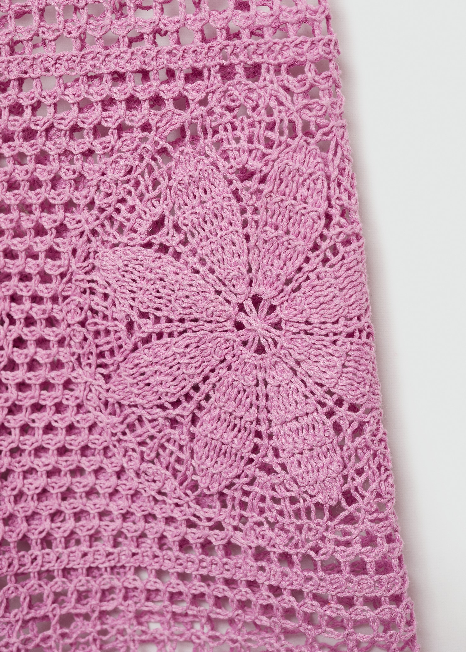 Crochet shorts with flowers - Details of the article 0