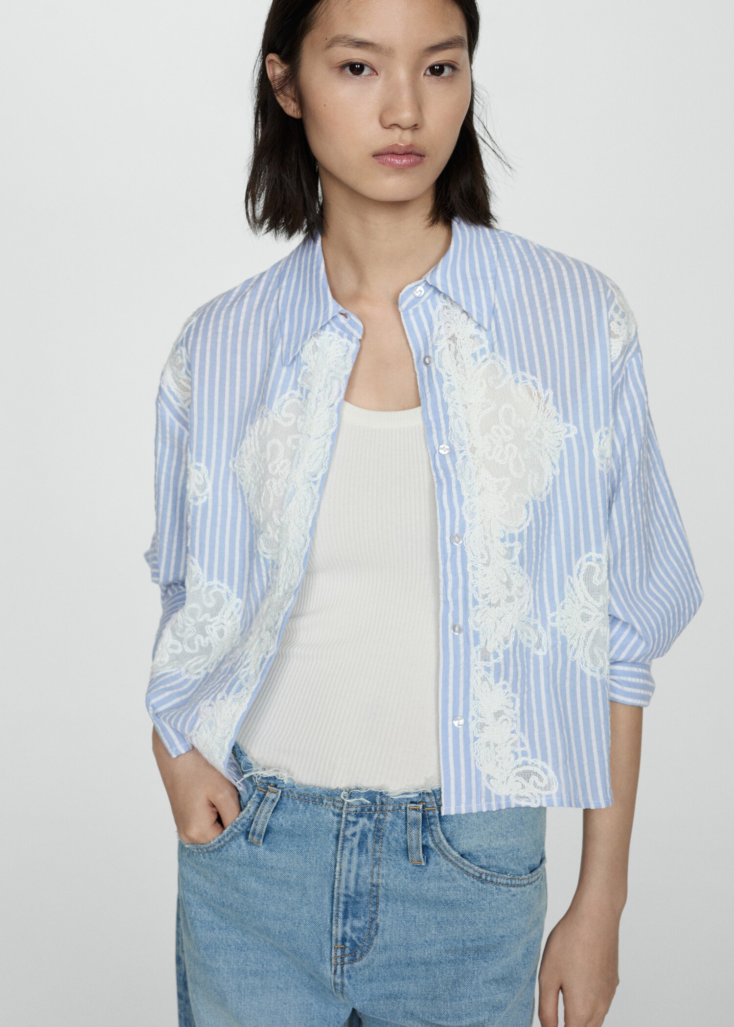 Embroidery striped shirt - Medium plane