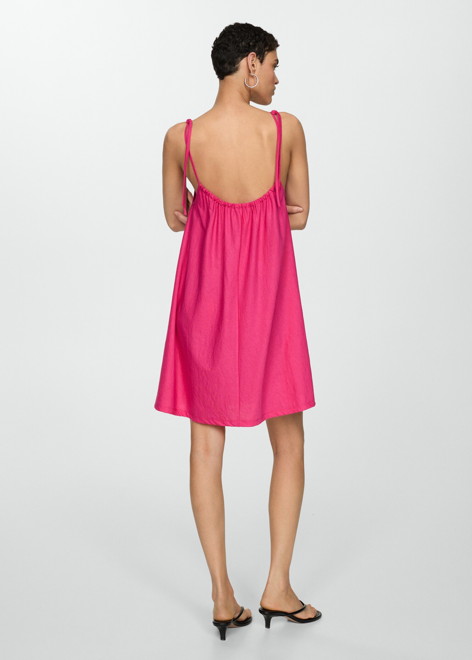 Robe courte fluide - Verso de l’article