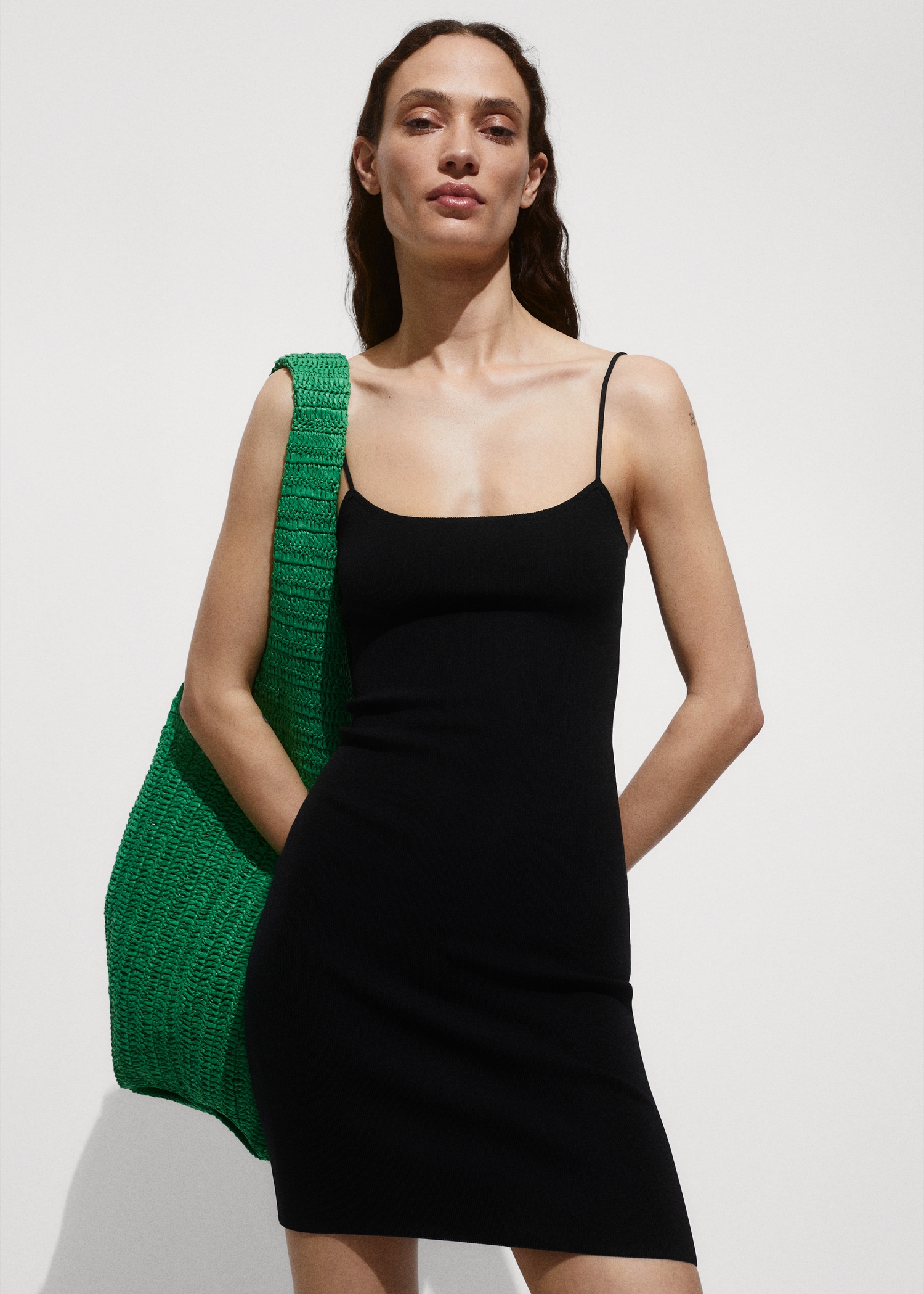 Vestido punto corto - Plano medio