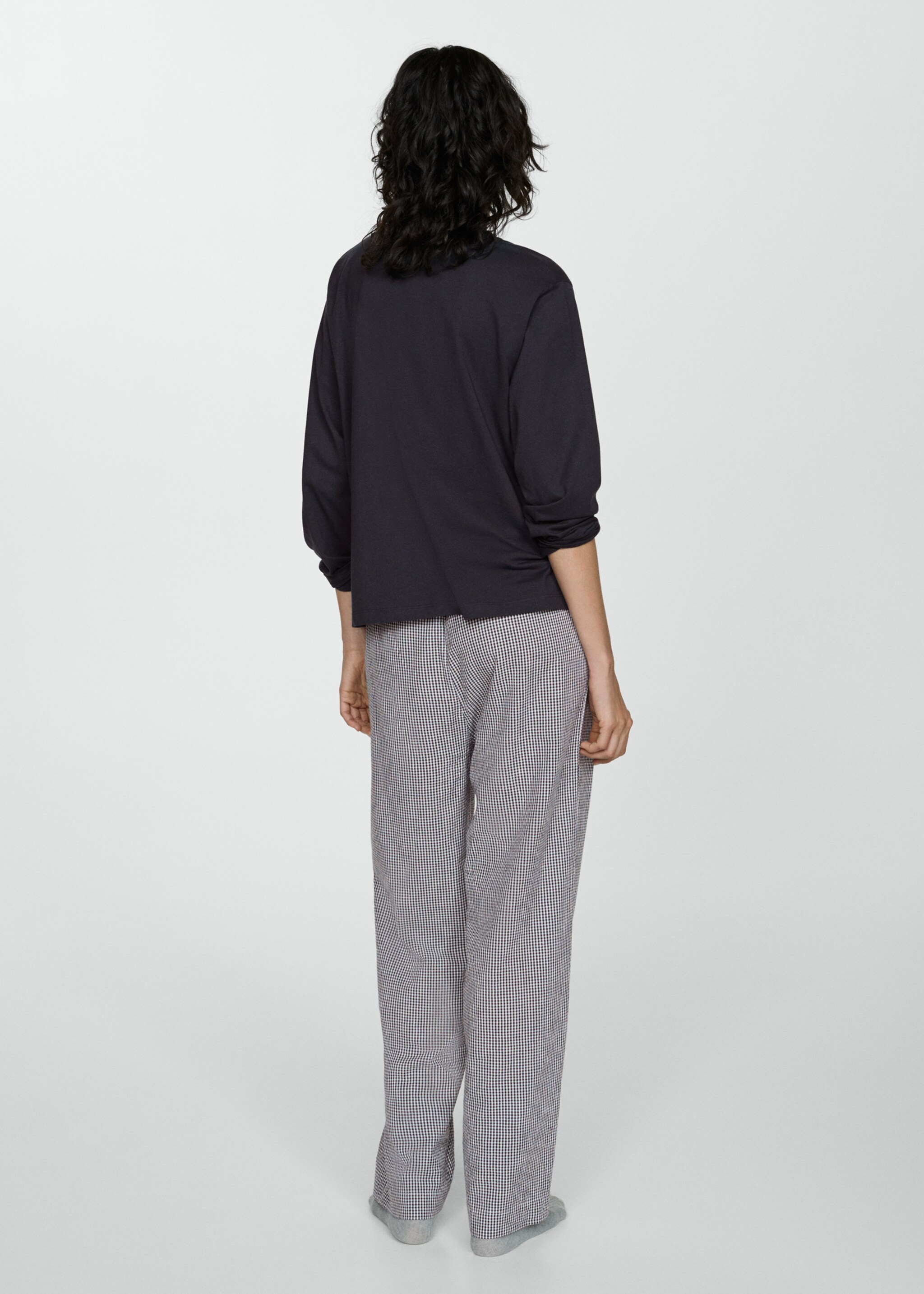 Two-piece cotton pyjamas - Reverse of the article