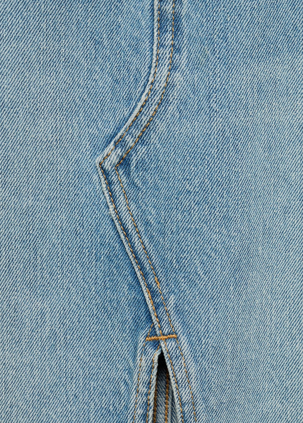 Denim skirt with frayed hem - Women | MANGO USA