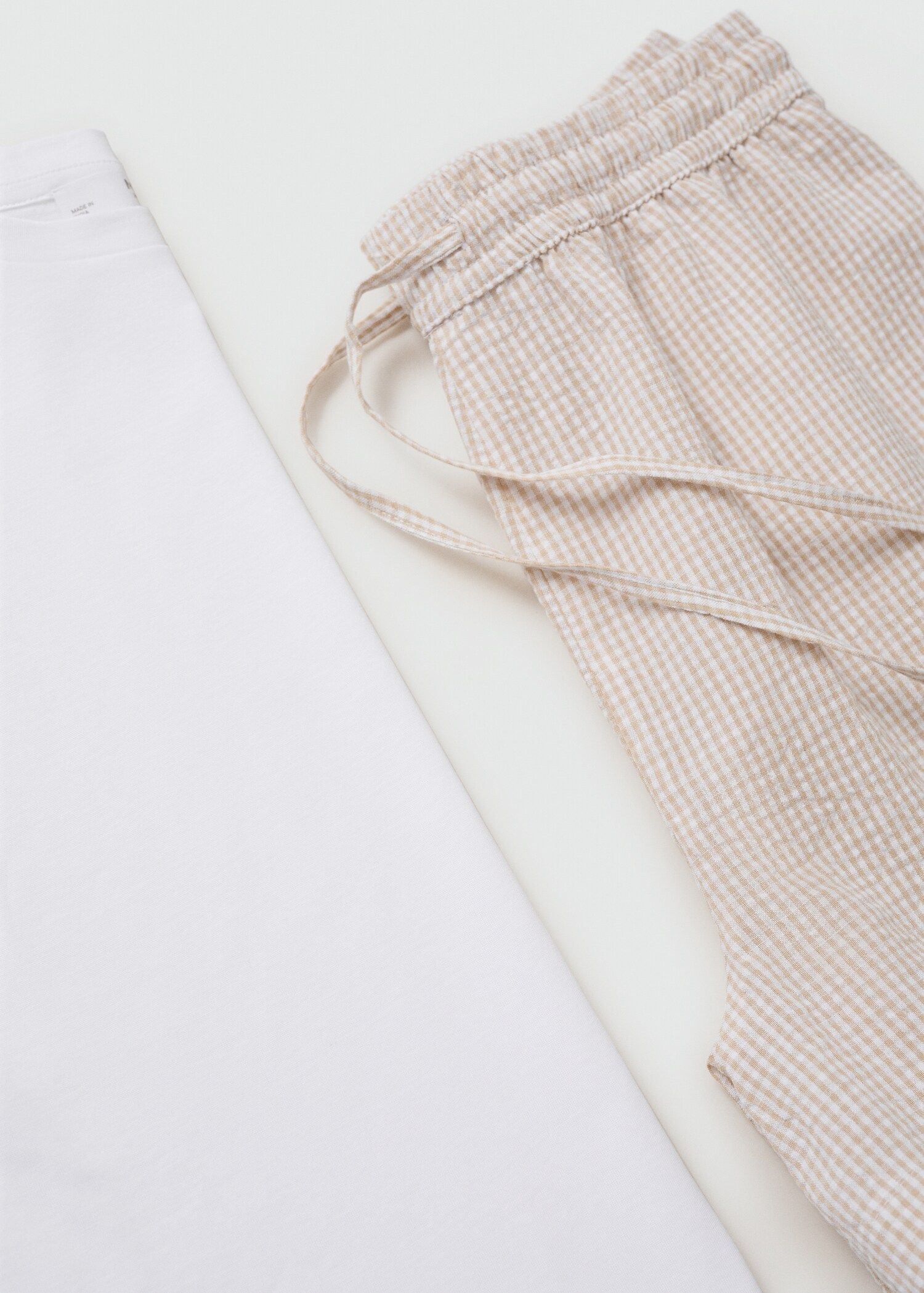 Gingham-check two-piece pyjamas - Details of the article 8