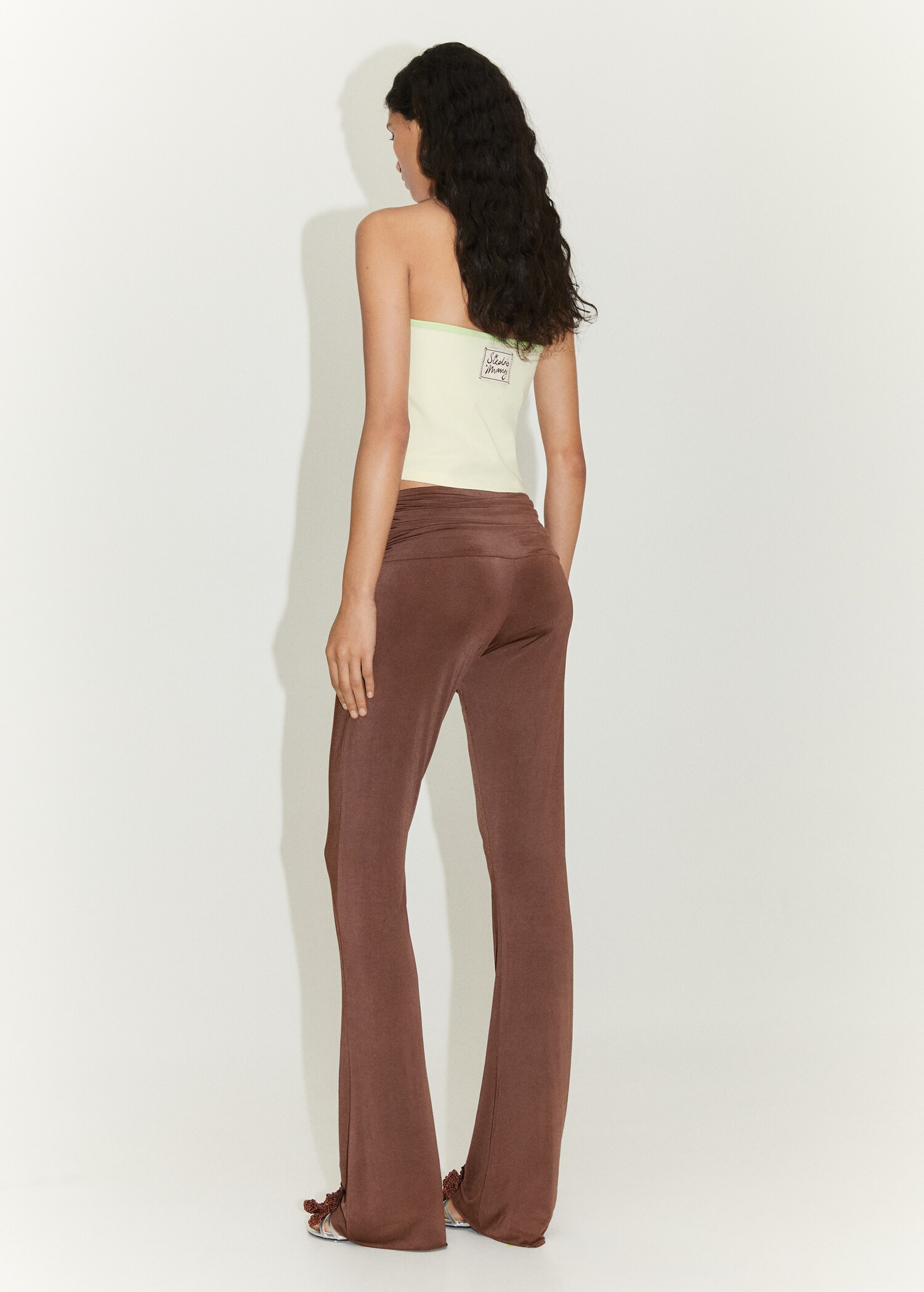 Pantalon retourné drapé - Verso de l’article